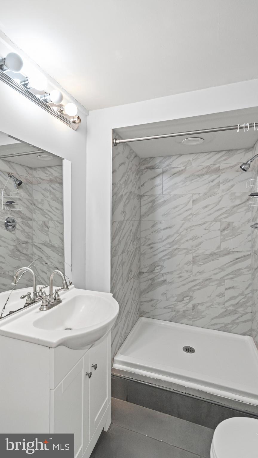 LAURAVILLE HISTORIC DISTRICT - Residential