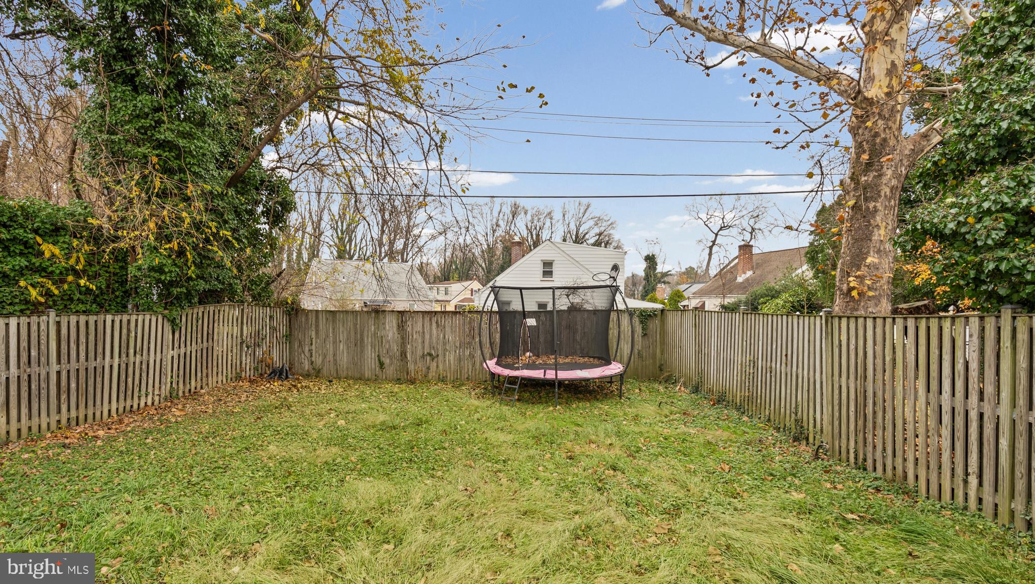 LAURAVILLE HISTORIC DISTRICT - Residential