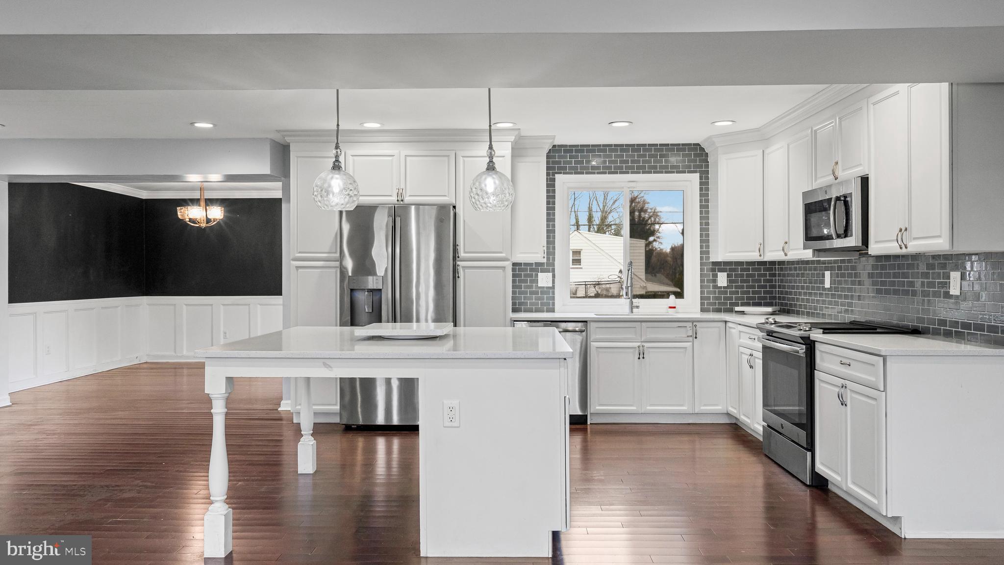 LAURAVILLE HISTORIC DISTRICT - Residential