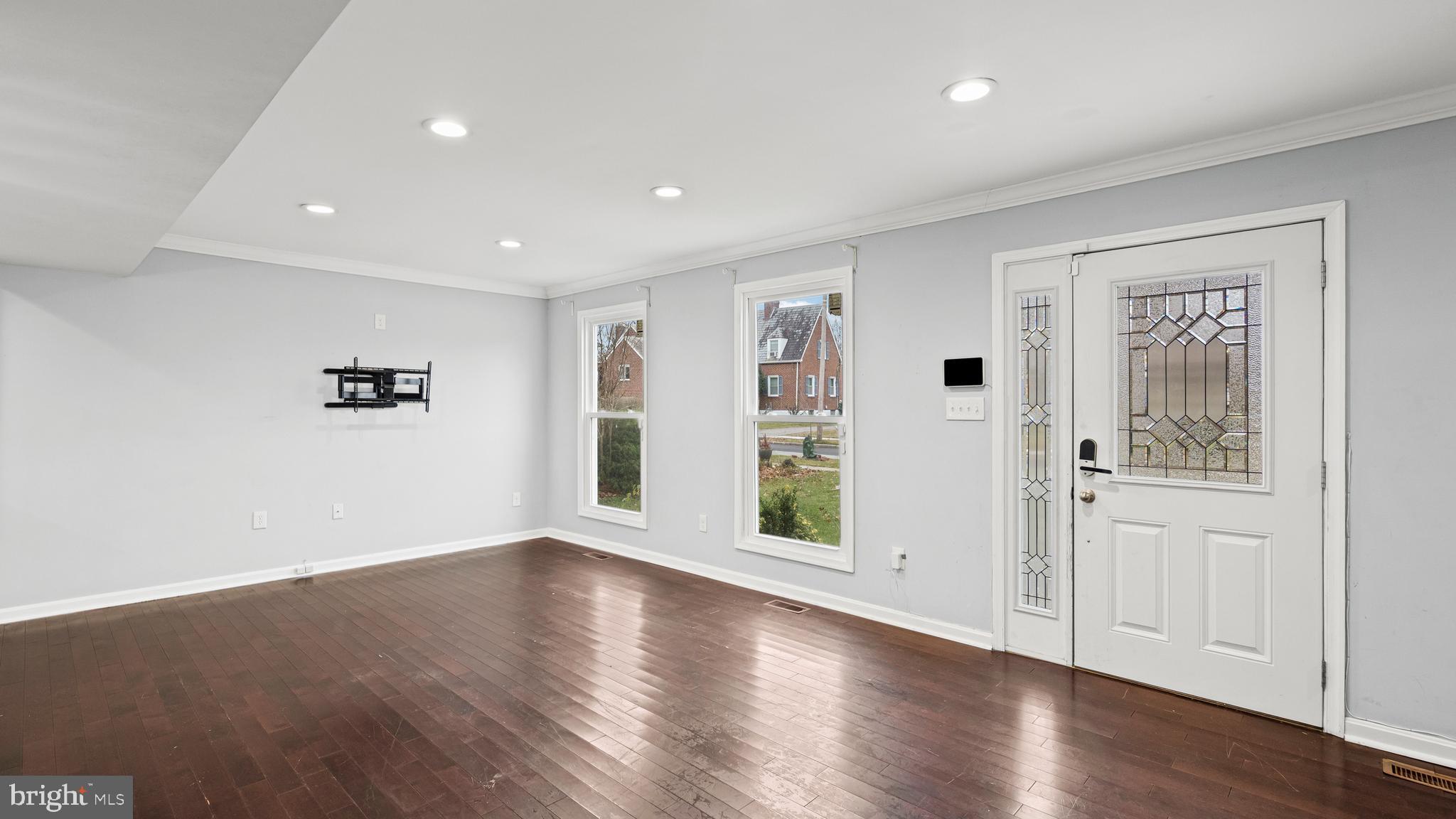 LAURAVILLE HISTORIC DISTRICT - Residential