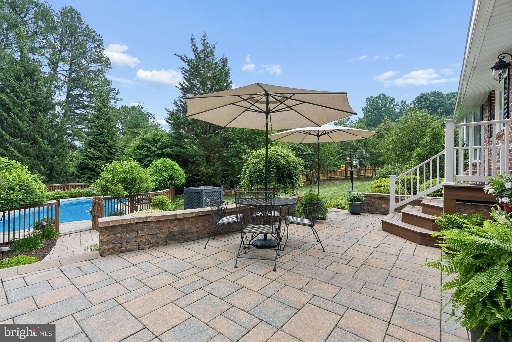 10173 GREEN CLOVER DRIVE