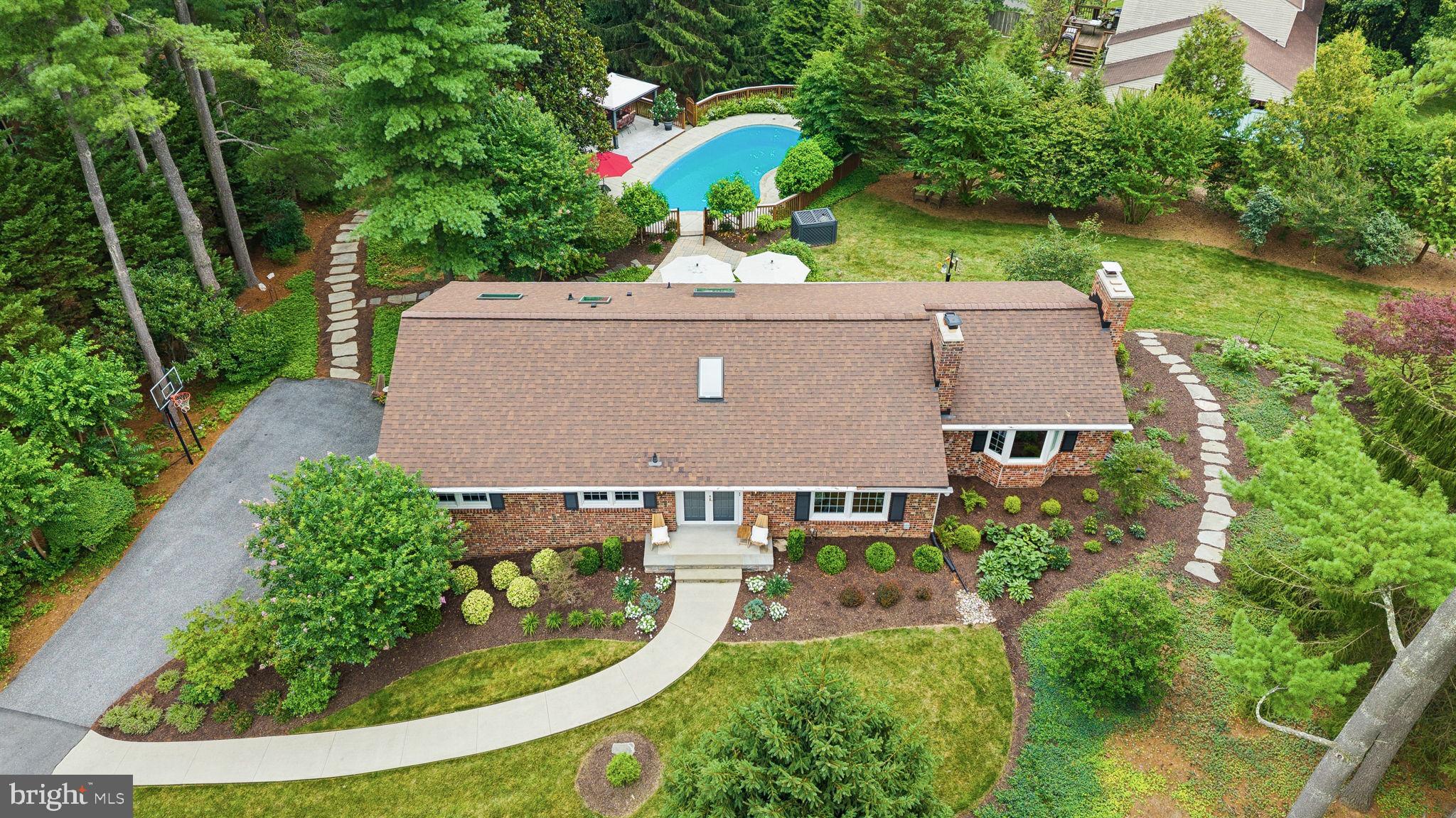 10173 GREEN CLOVER DRIVE