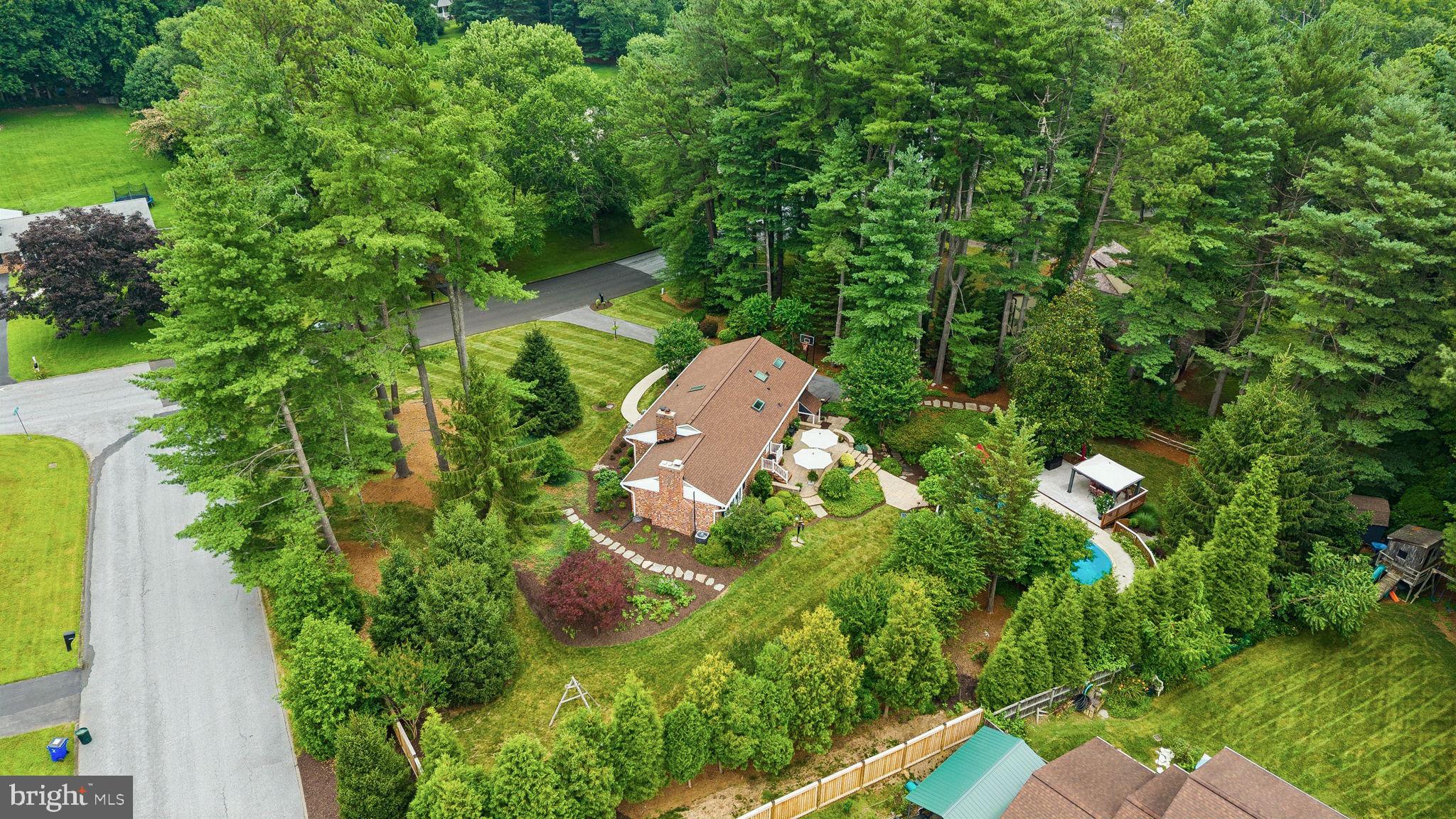 10173 GREEN CLOVER DRIVE