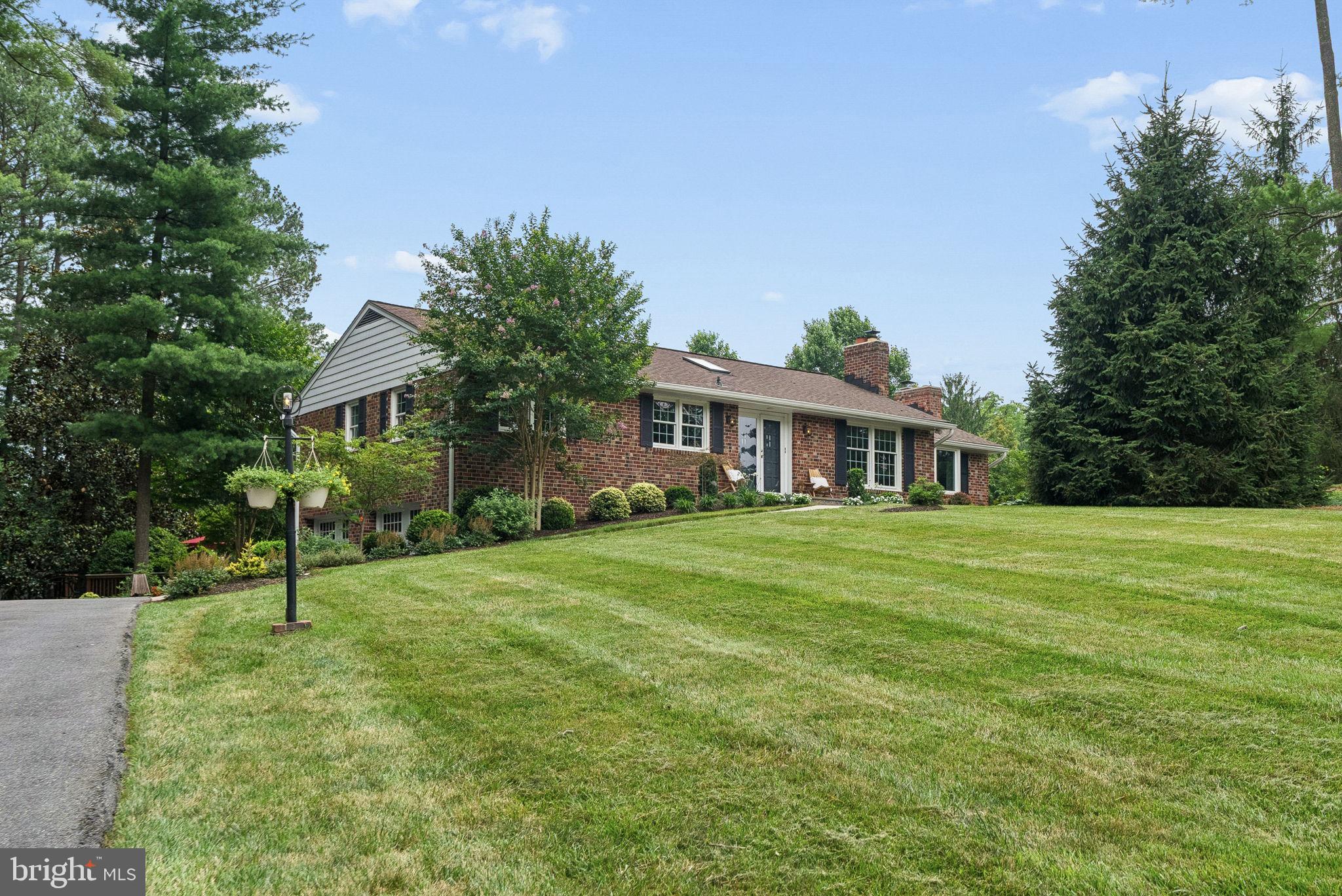 10173 GREEN CLOVER DRIVE