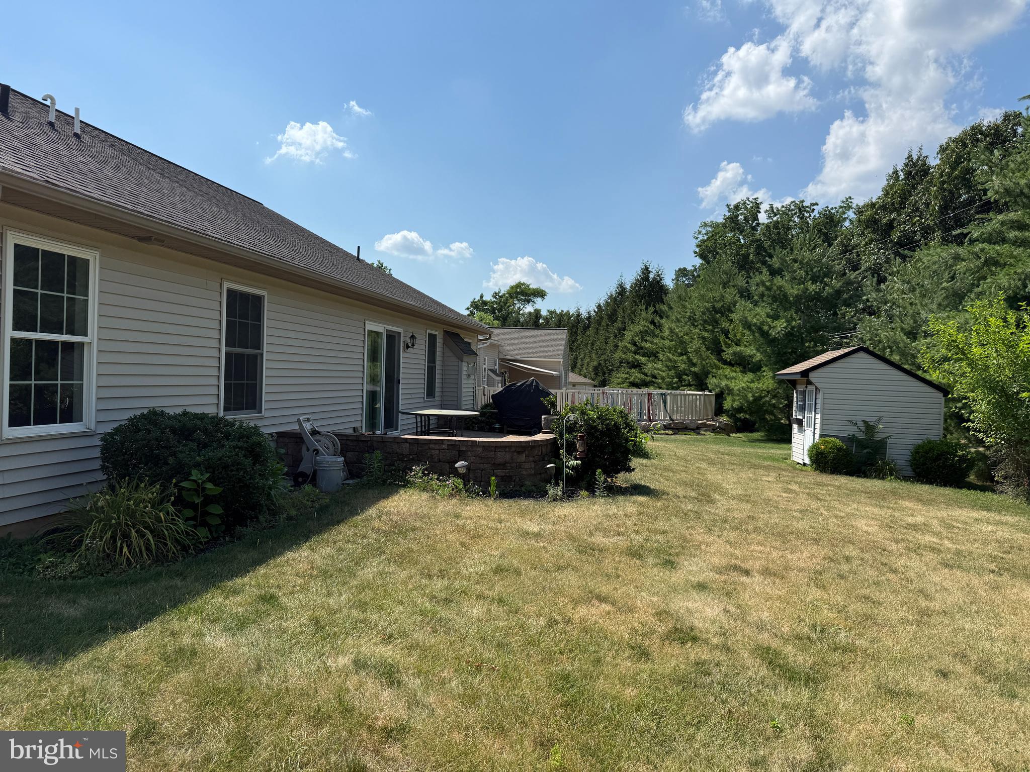 32 LOGANBERRY COURT