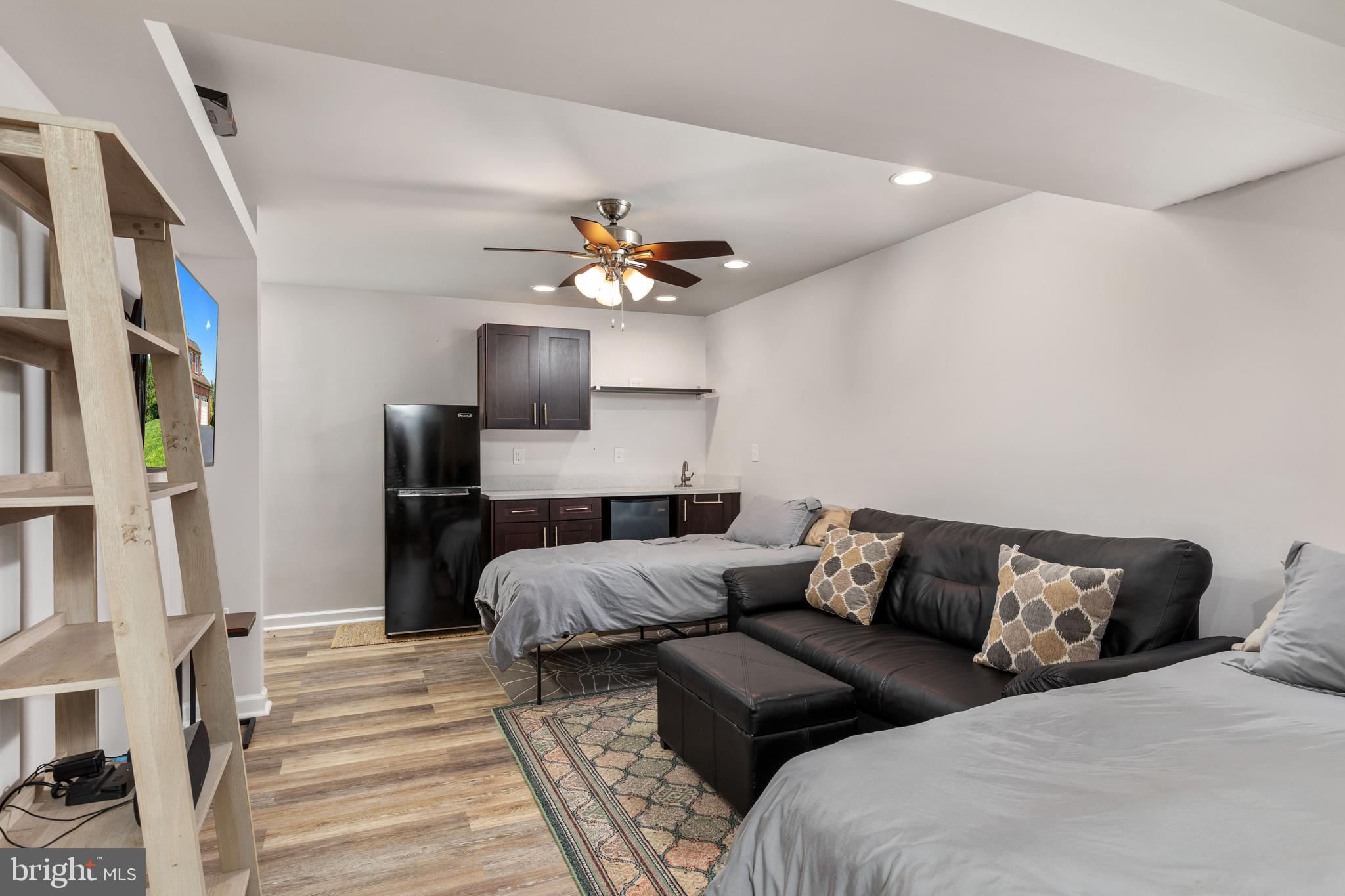 CARDINAL CREST - Residential