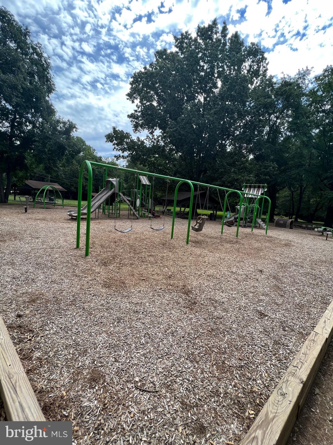 CARDINAL CREST - Residential