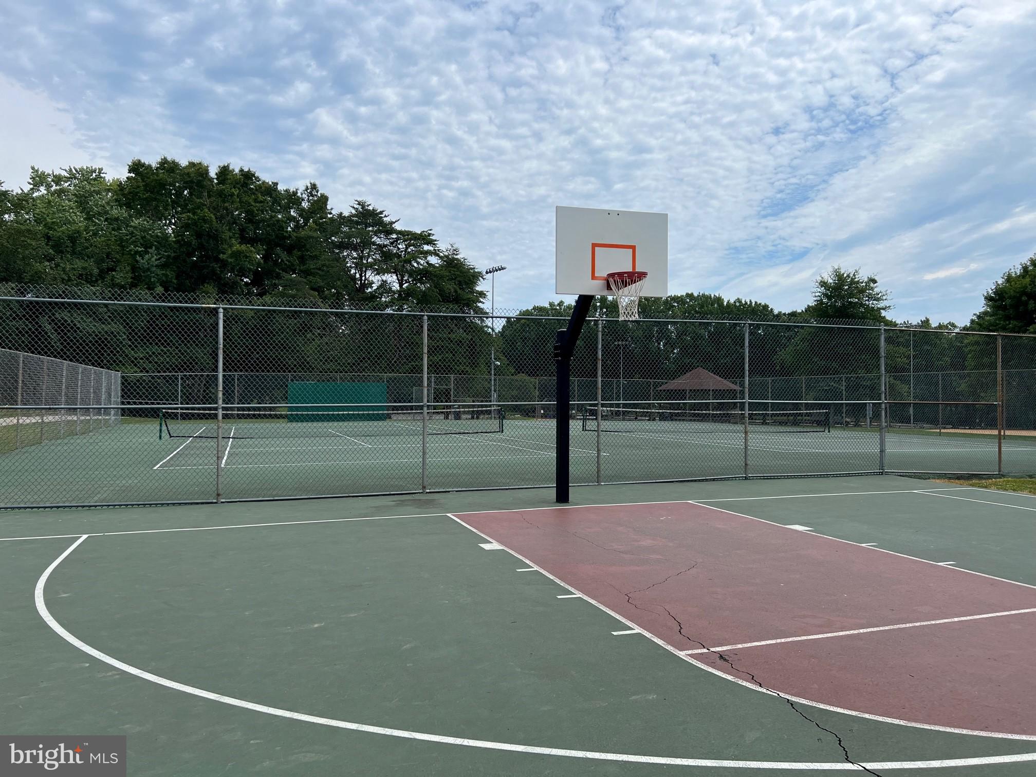 CARDINAL CREST - Residential