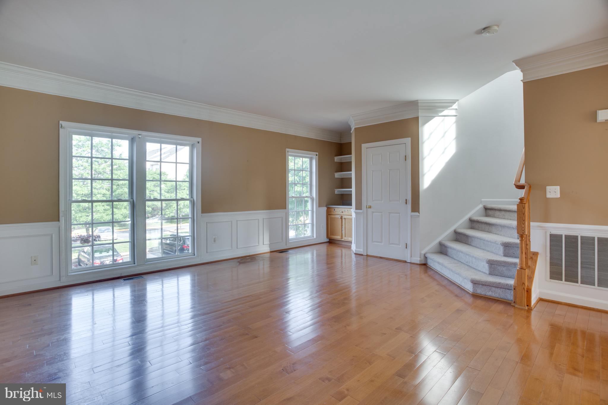 SOUTH RIDING - Residential Lease