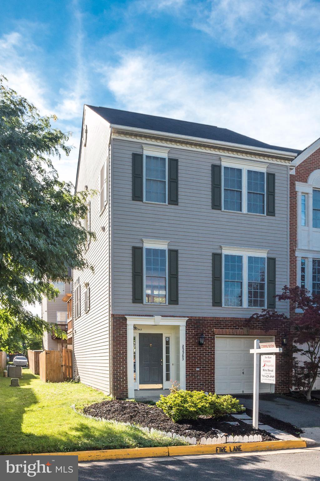 SOUTH RIDING - Residential Lease