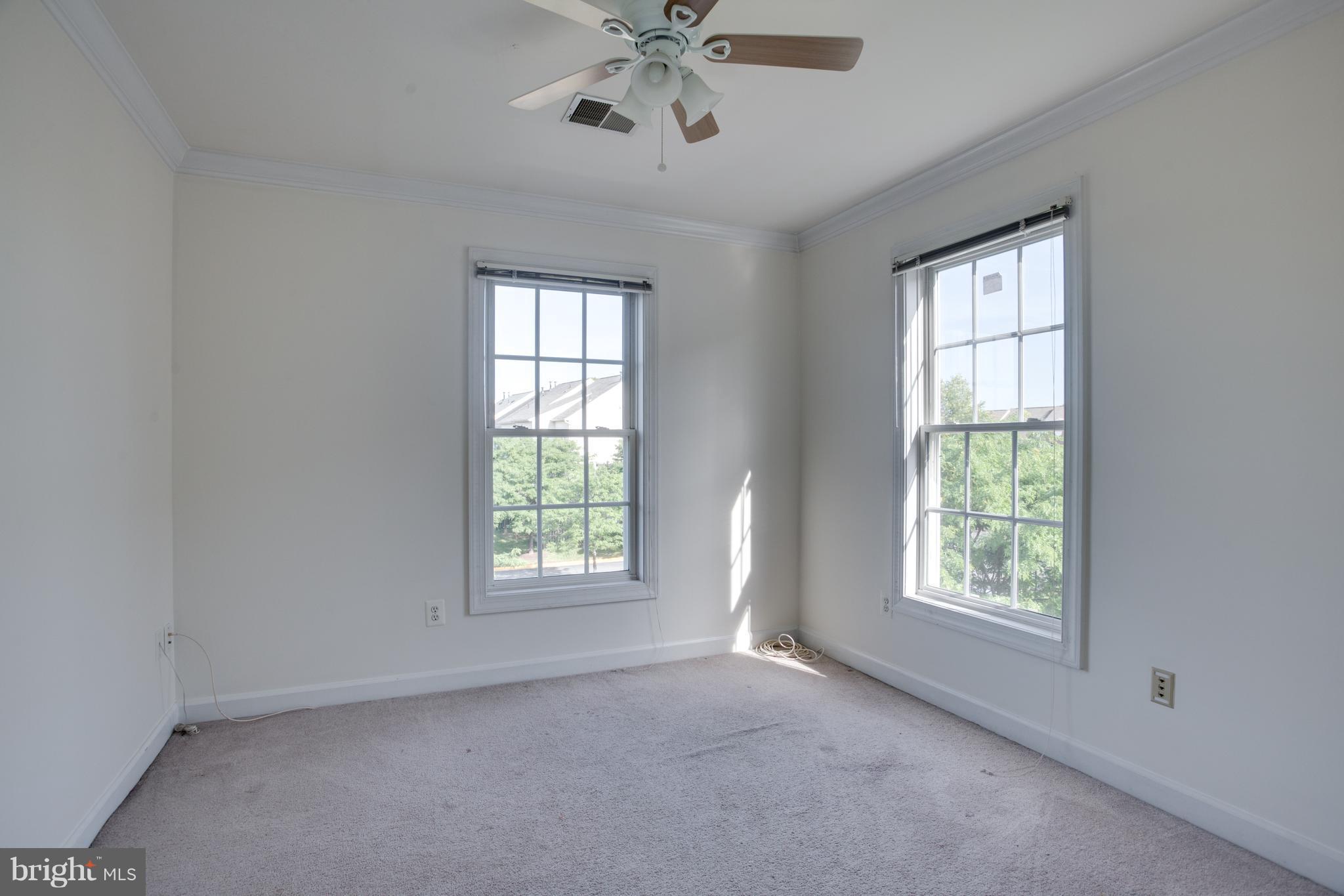 SOUTH RIDING - Residential Lease