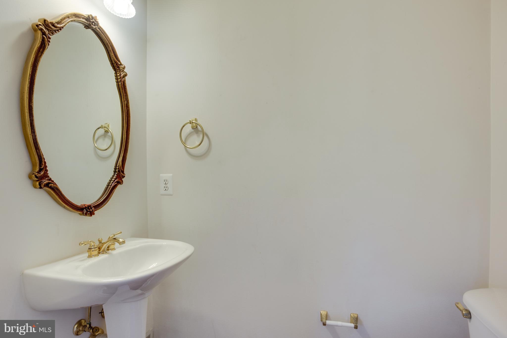 SOUTH RIDING - Residential Lease