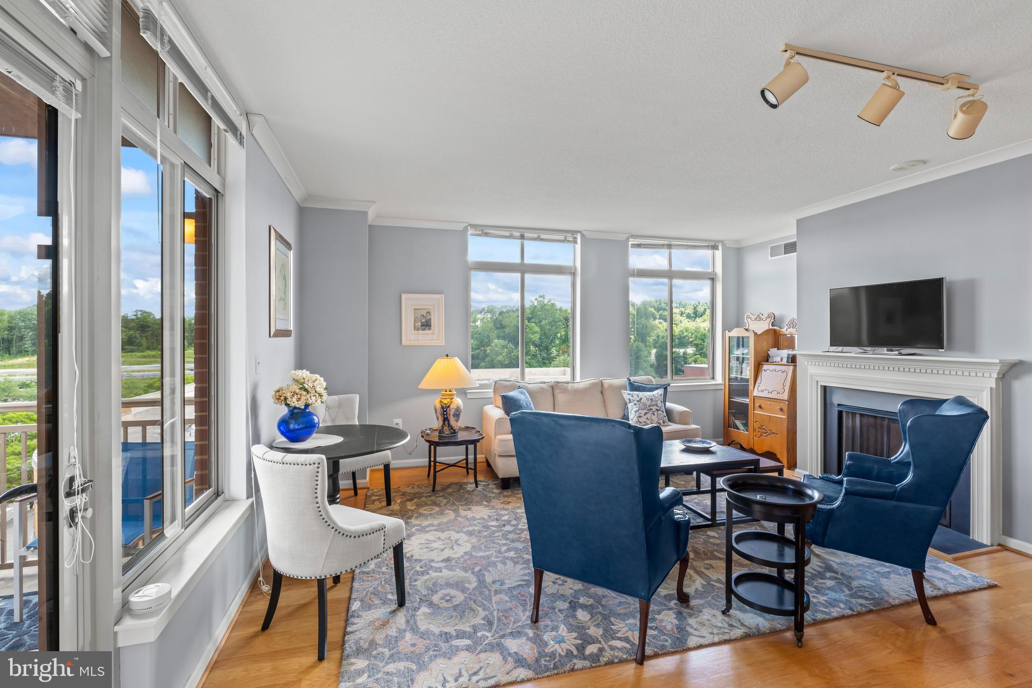 ELAN AT EAST MARKET - Residential