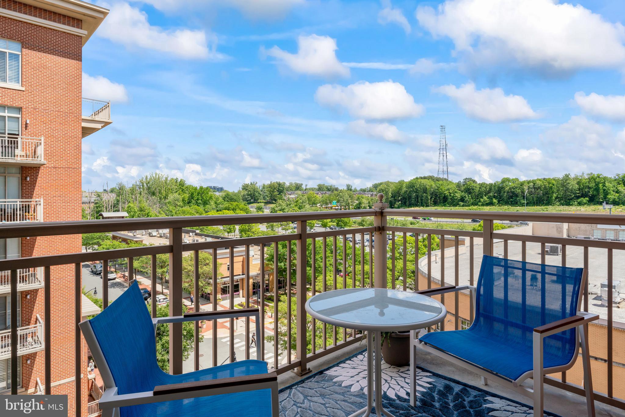 ELAN AT EAST MARKET - Residential