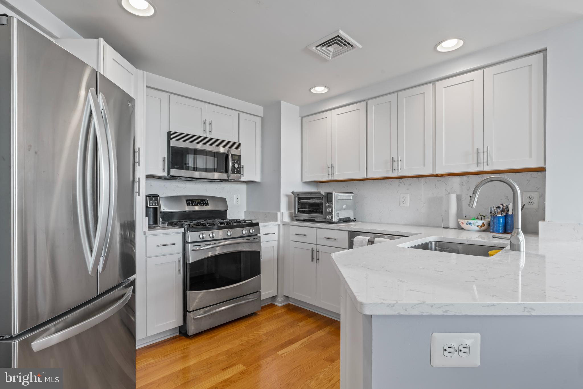 4490 MARKET COMMONS DRIVE 602