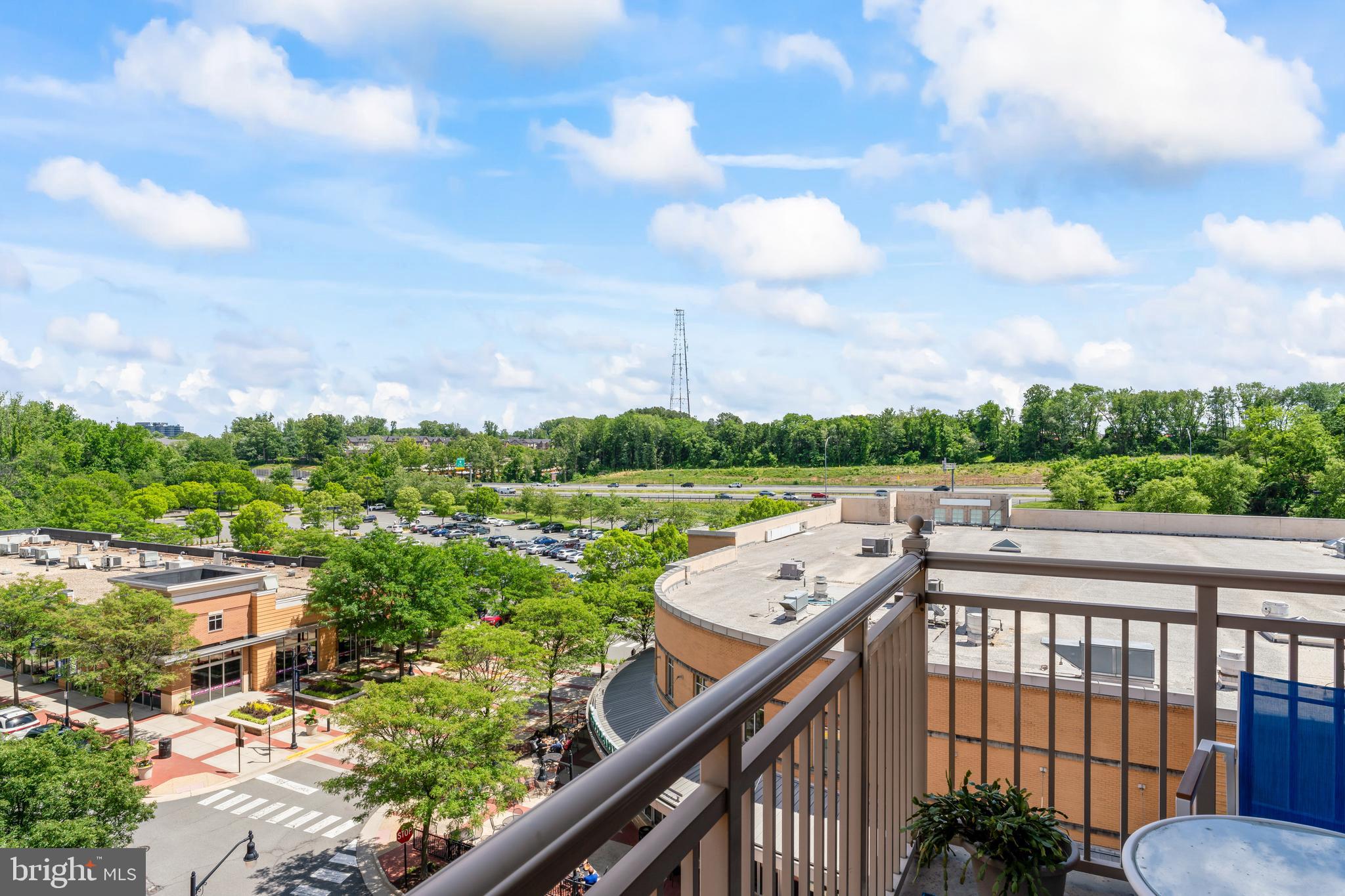 ELAN AT EAST MARKET - Residential