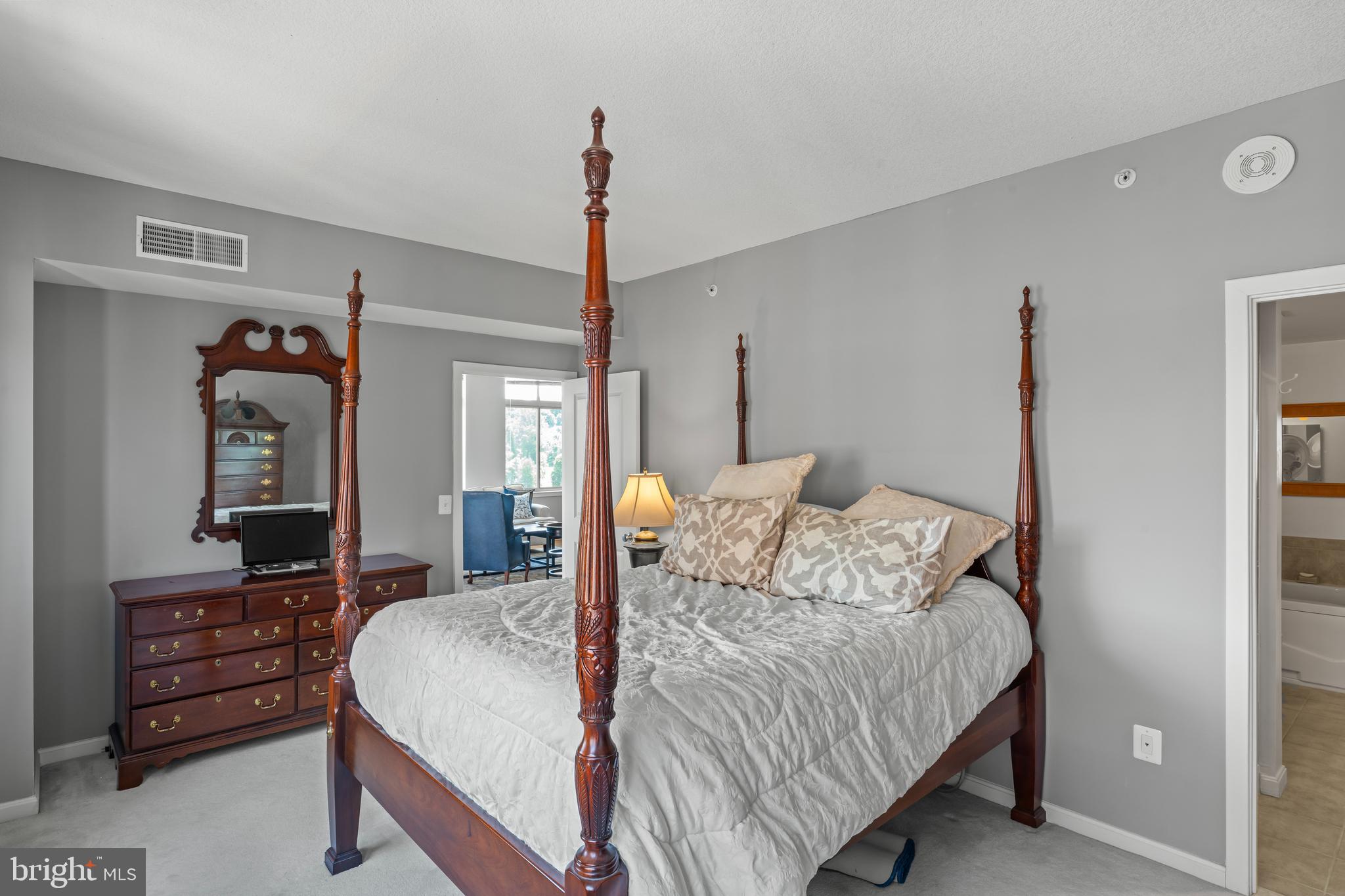 ELAN AT EAST MARKET - Residential