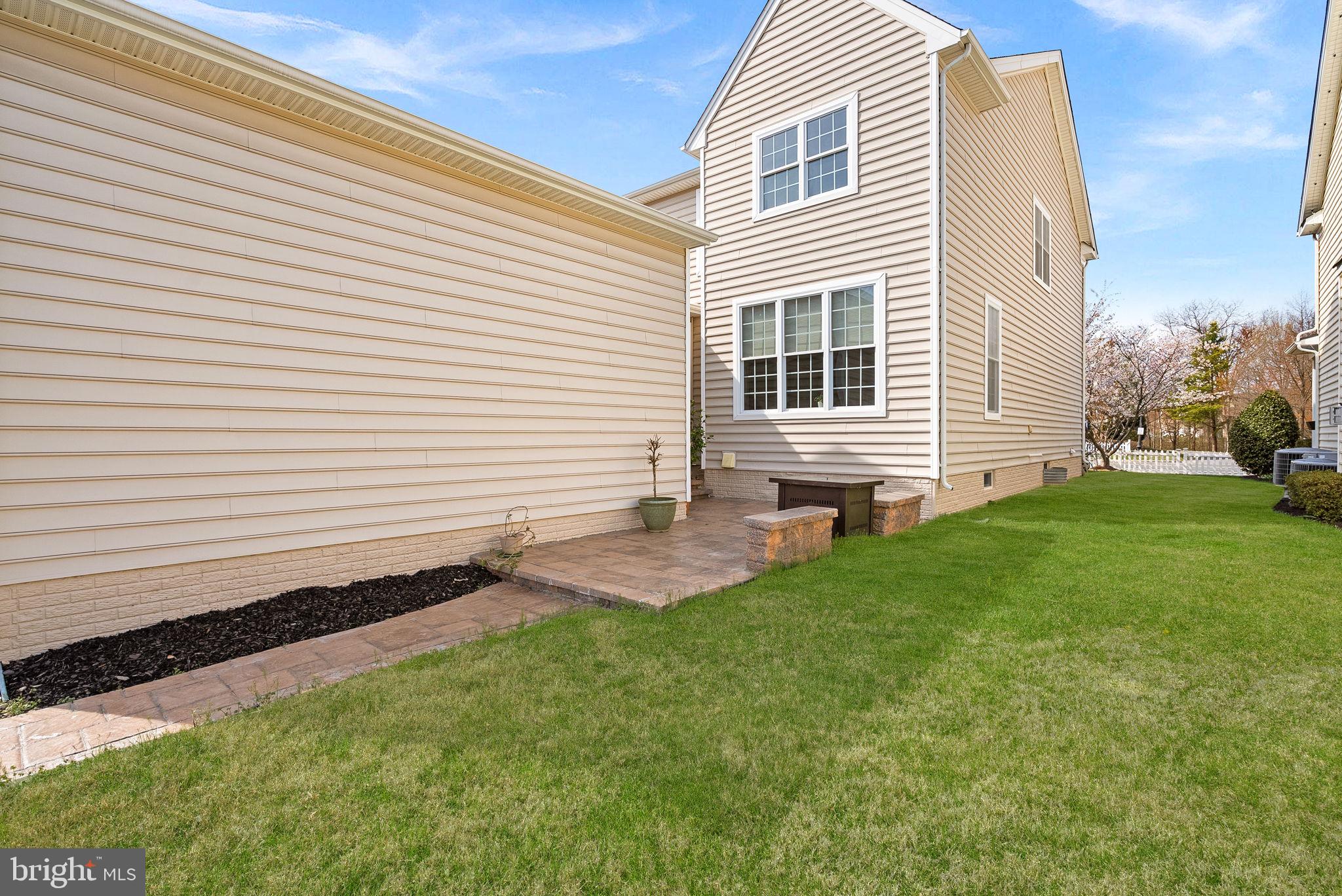 SOUTH RIDING - Residential