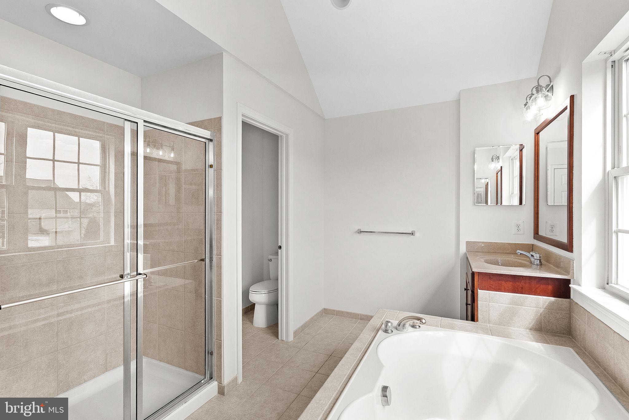 SOUTH RIDING - Residential