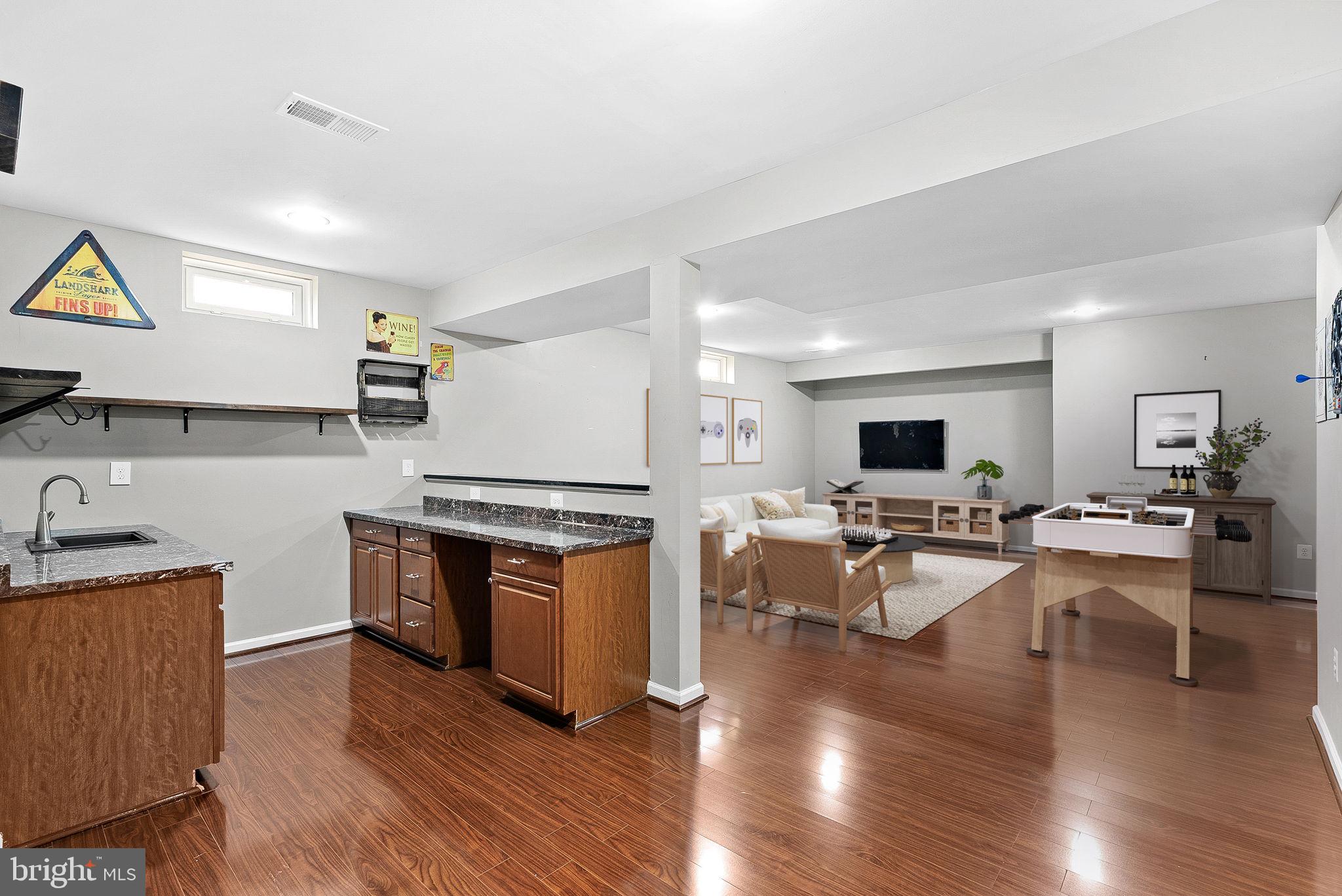 SOUTH RIDING - Residential