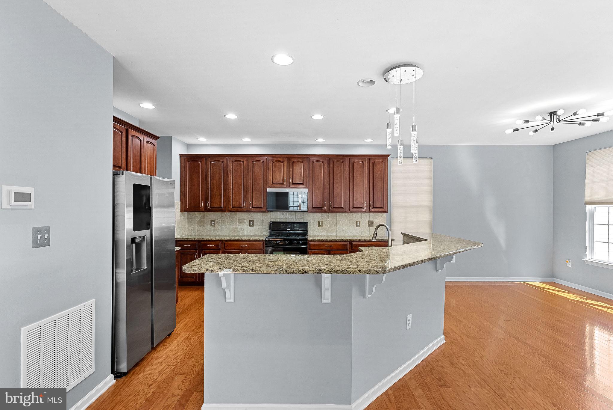 SOUTH RIDING - Residential