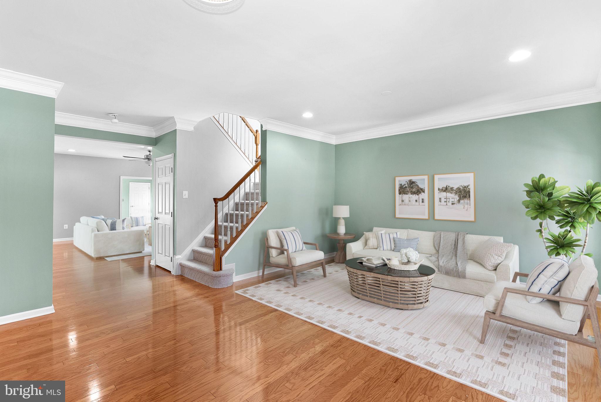 SOUTH RIDING - Residential