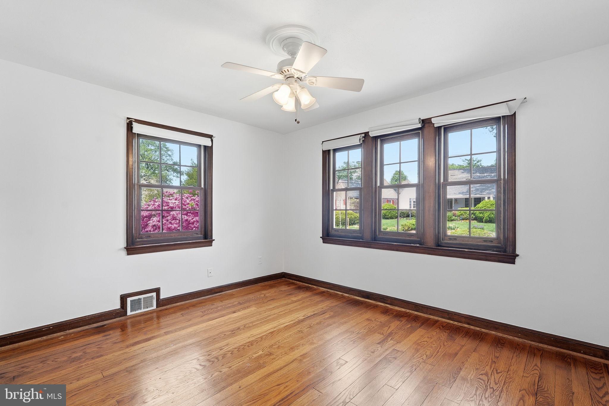 WOODSIDE HILLS - Residential