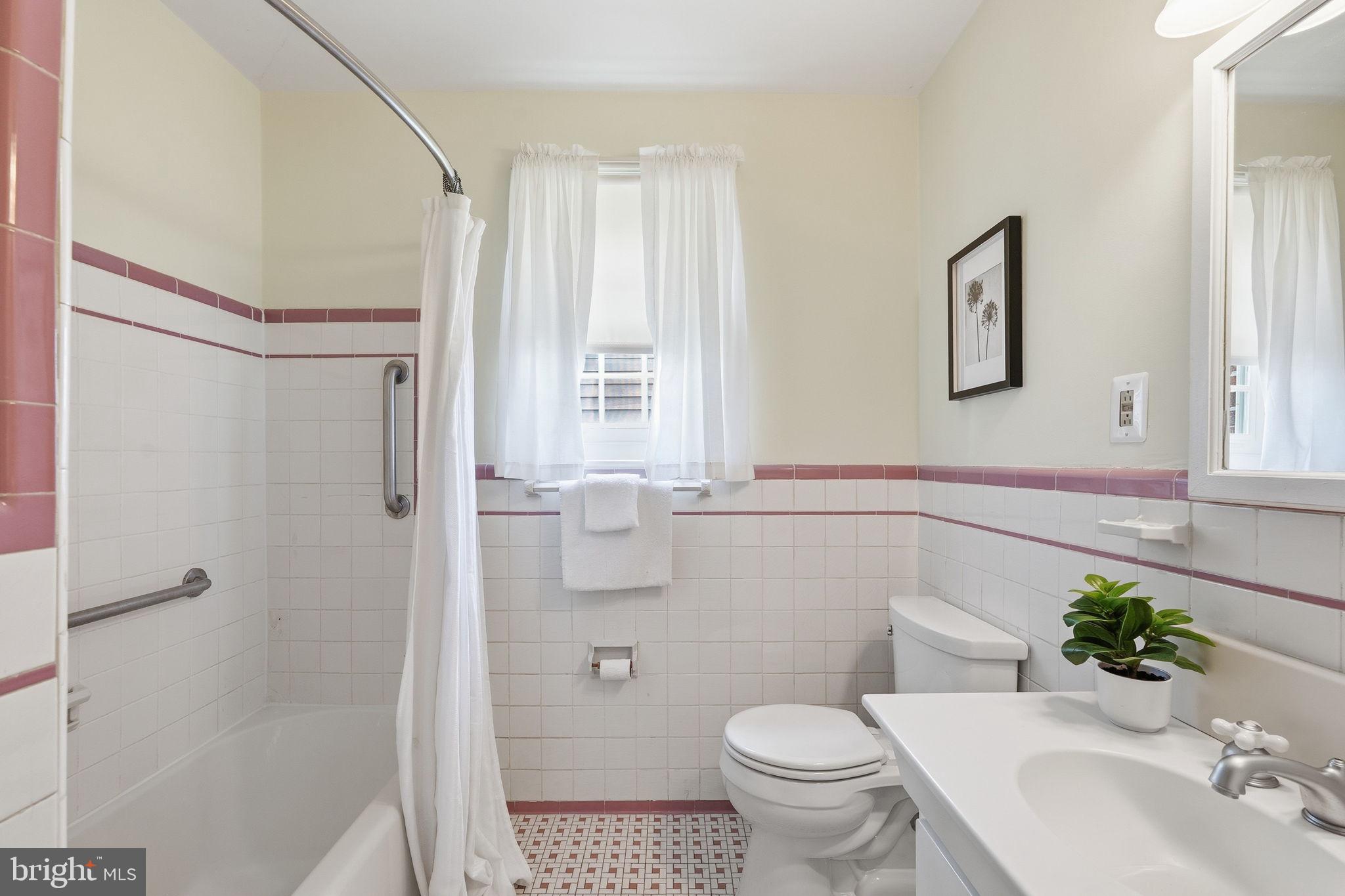 WOODSIDE HILLS - Residential