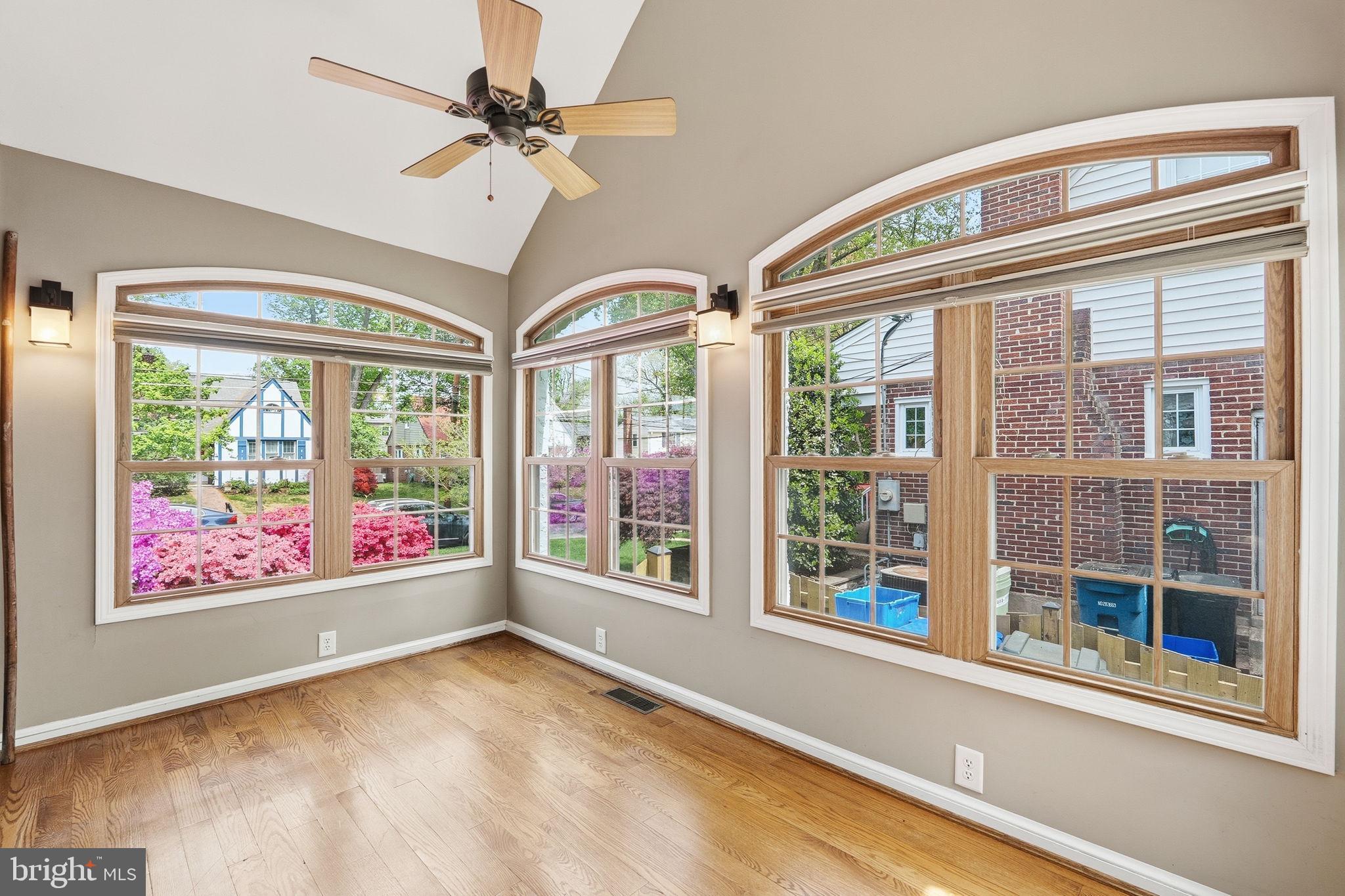 WOODSIDE HILLS - Residential