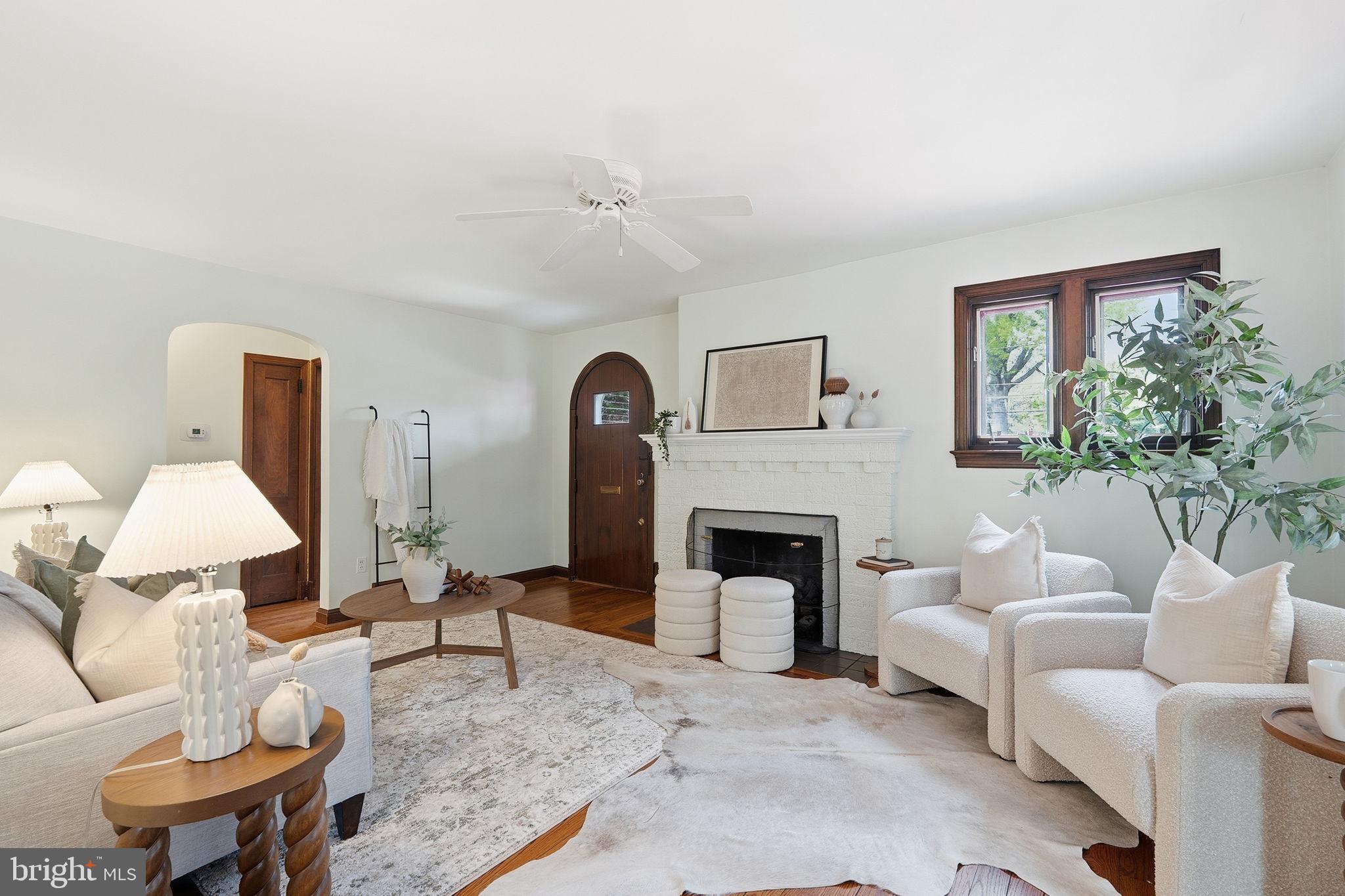 WOODSIDE HILLS - Residential