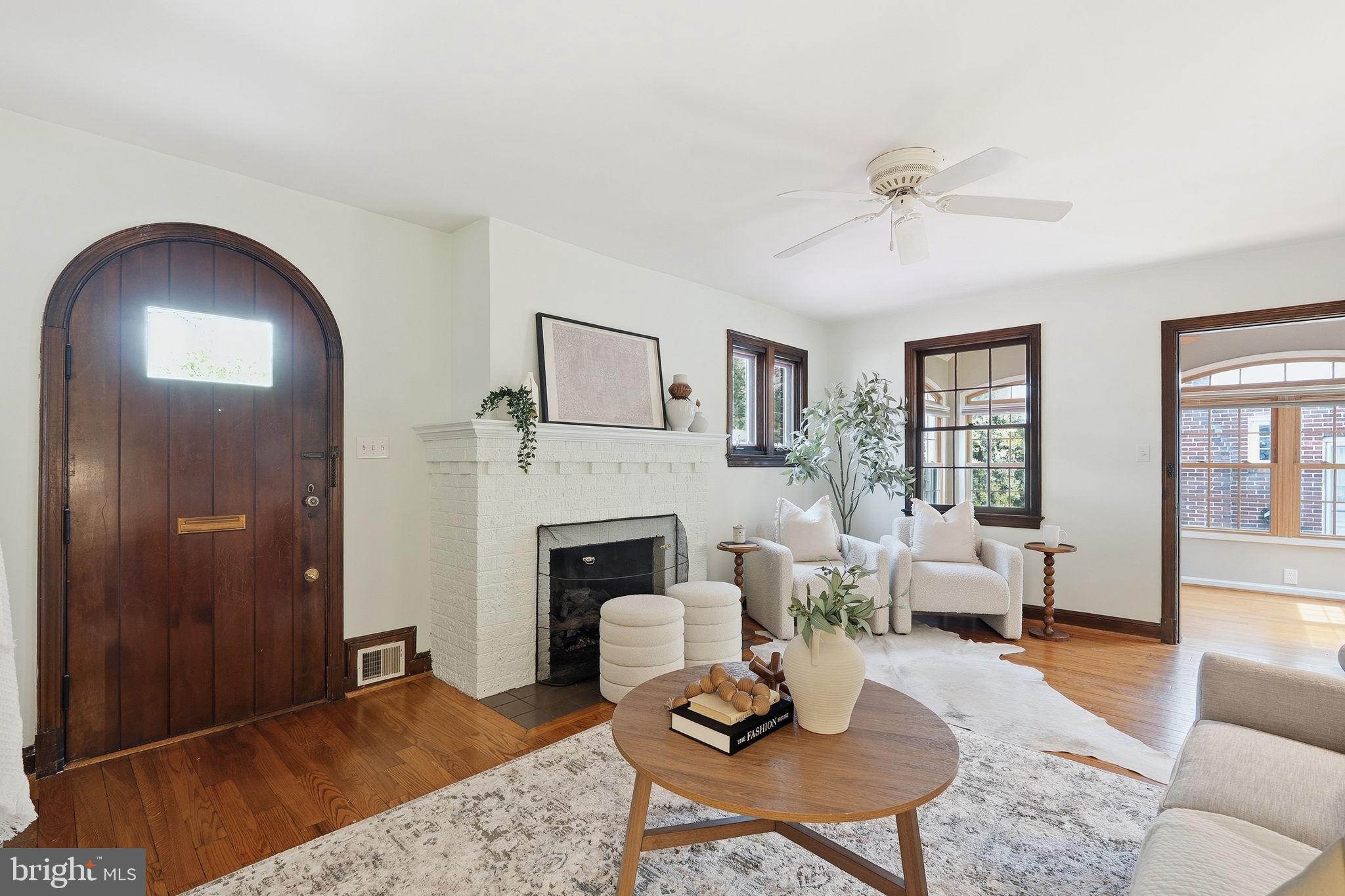 WOODSIDE HILLS - Residential