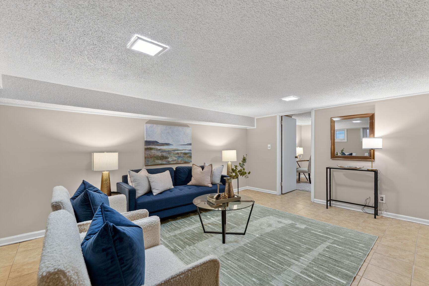 FAIRLINGTON GLEN - Residential