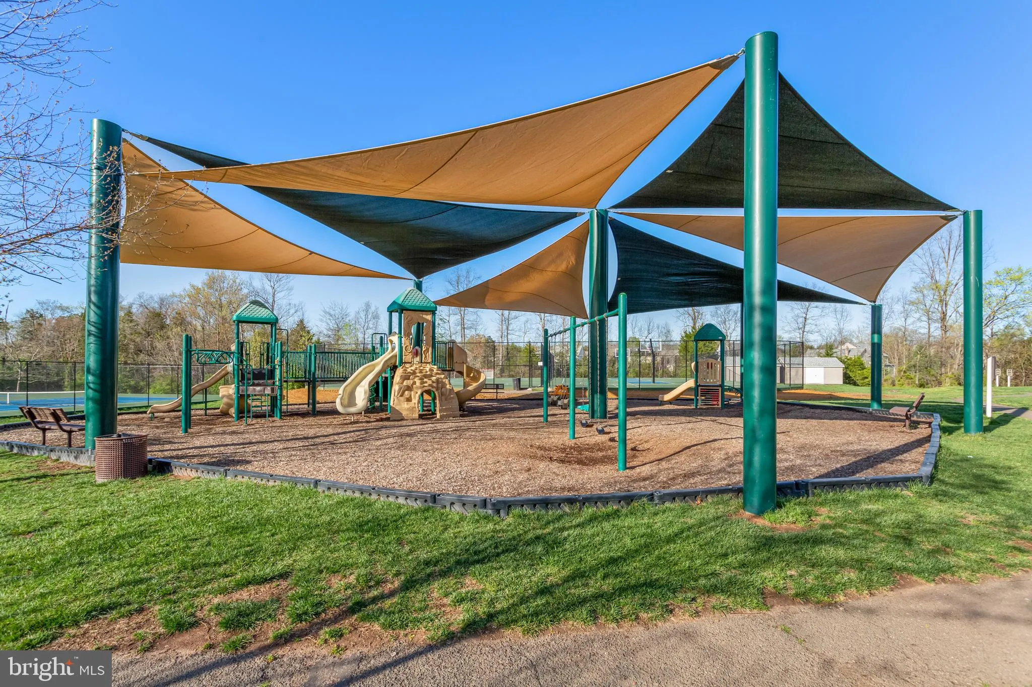 Bristow, Virginia 20136, United States, 3 Bedrooms Bedrooms, ,4 BathroomsBathrooms,Residential,Pending,135011