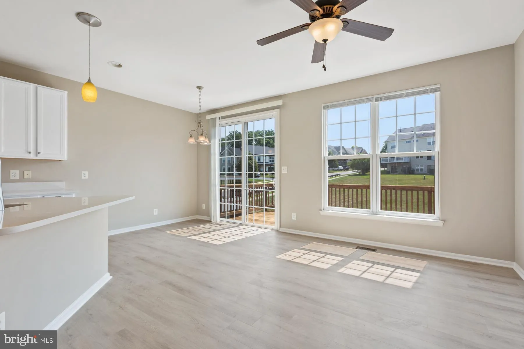 Bristow, Virginia 20136, United States, 3 Bedrooms Bedrooms, ,4 BathroomsBathrooms,Residential,Pending,135011