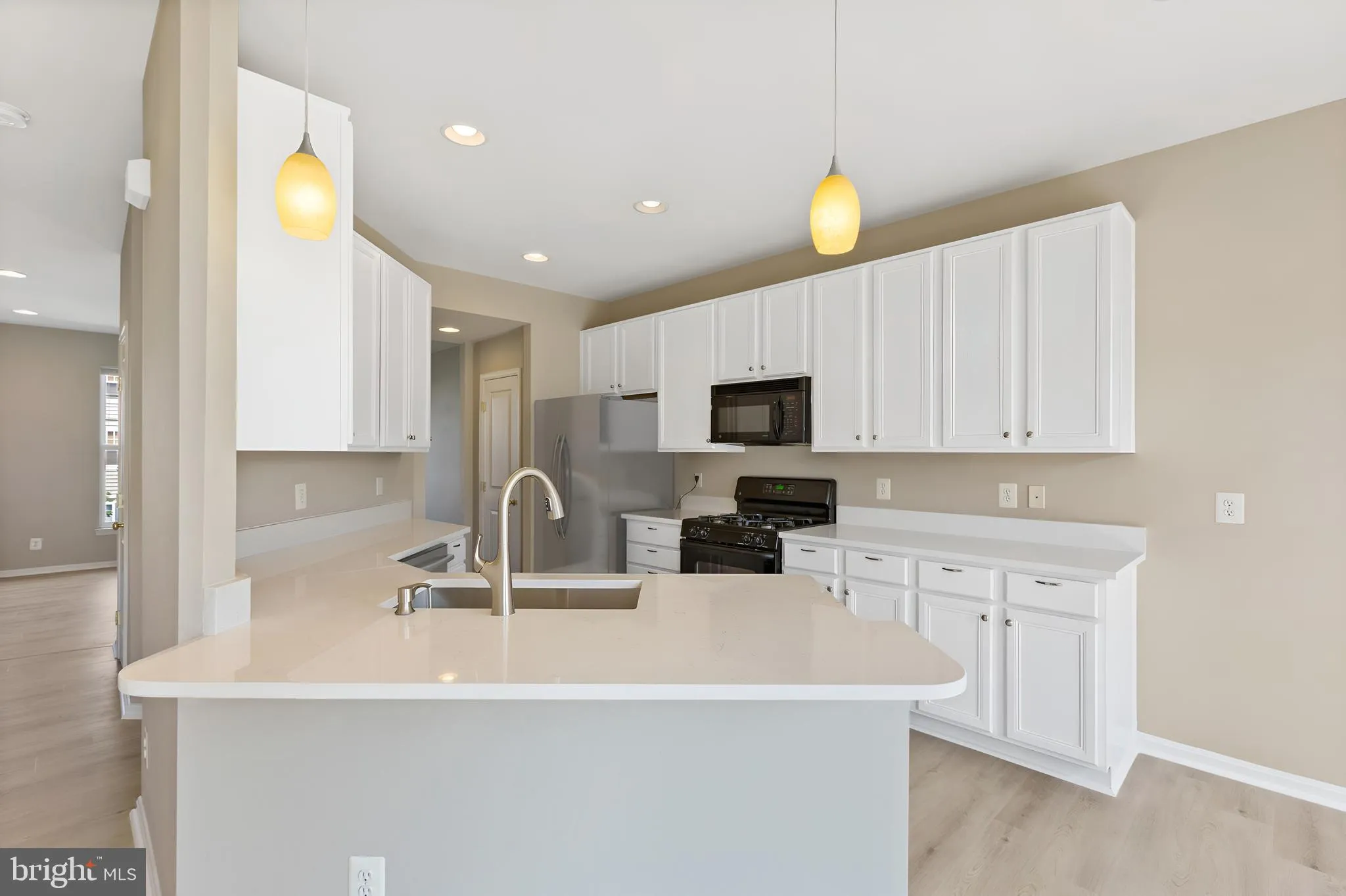 Bristow, Virginia 20136, United States, 3 Bedrooms Bedrooms, ,4 BathroomsBathrooms,Residential,Pending,135011