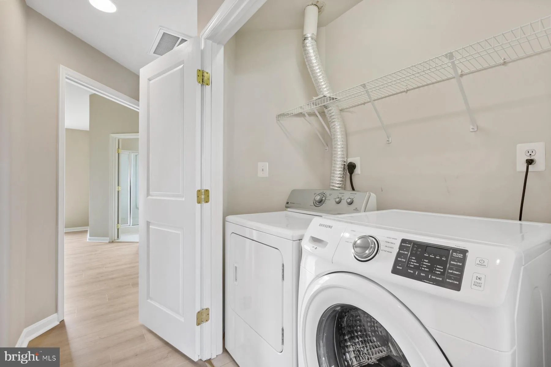 Bristow, Virginia 20136, United States, 3 Bedrooms Bedrooms, ,4 BathroomsBathrooms,Residential,Pending,135011