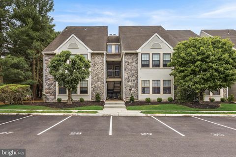 Condo For Sale - 3 Chelmsford Court<br/> Burlington County, MARLTON, NJ 08053