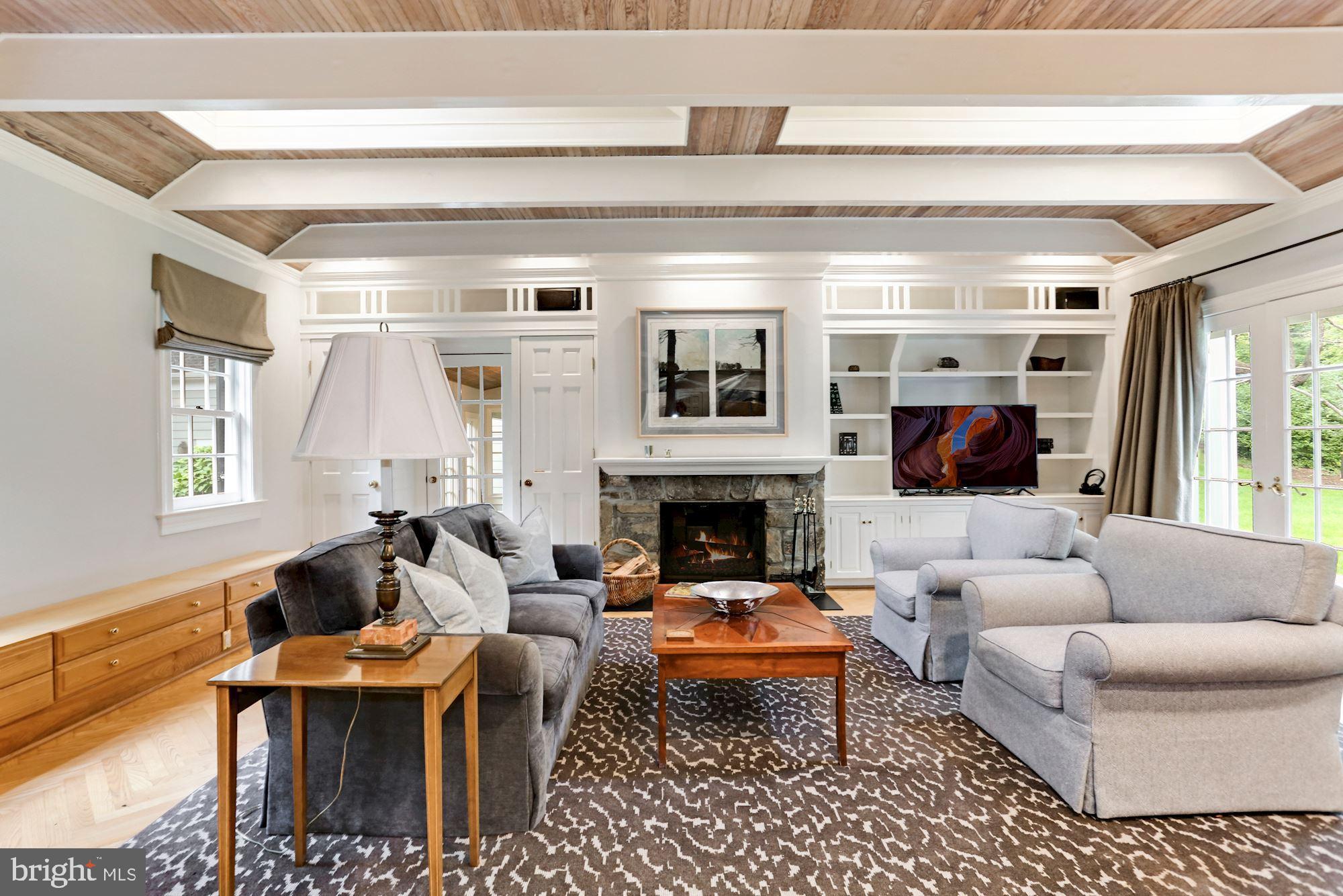 COUNTRYSIDE - Residential