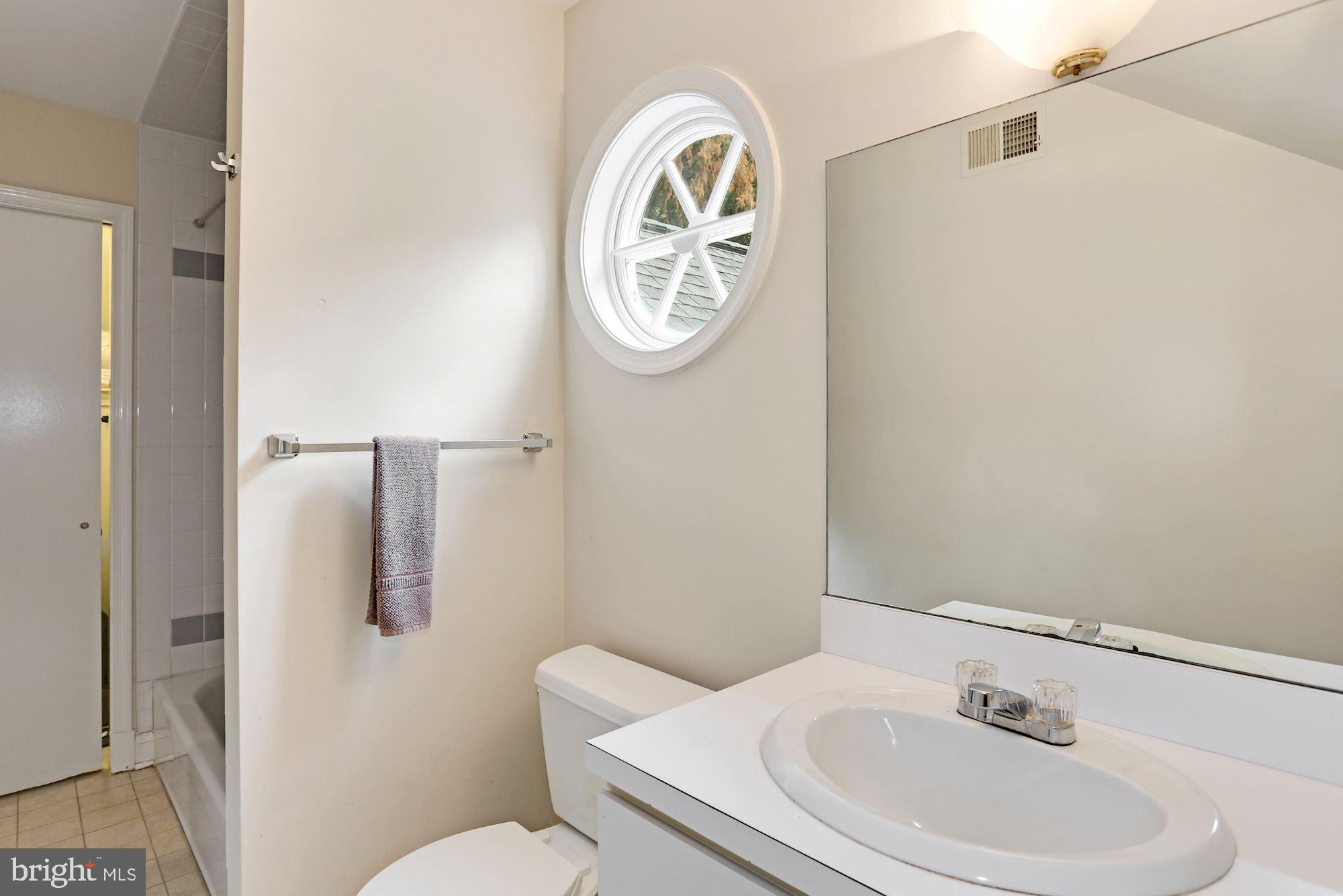 COUNTRYSIDE - Residential