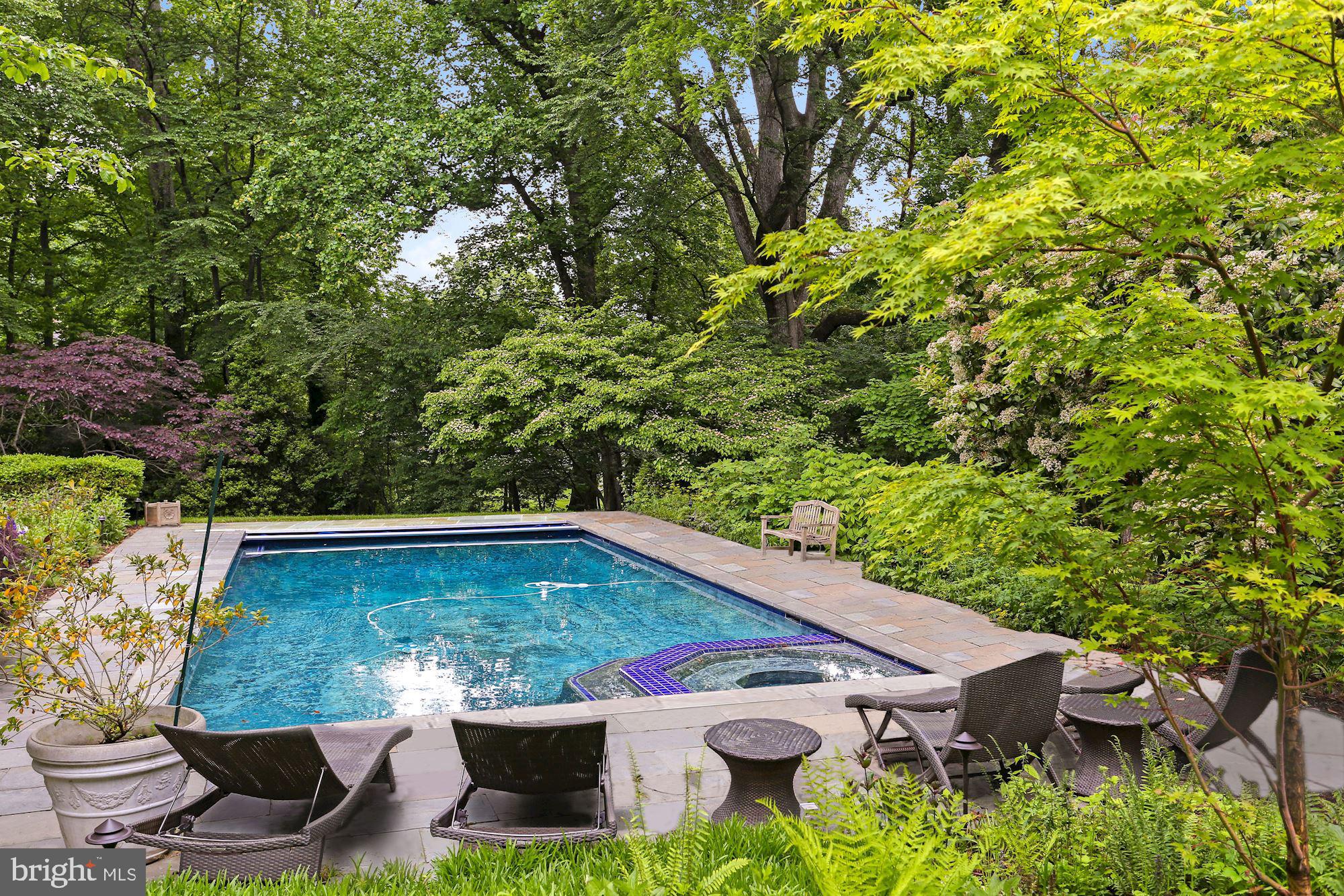 COUNTRYSIDE - Residential