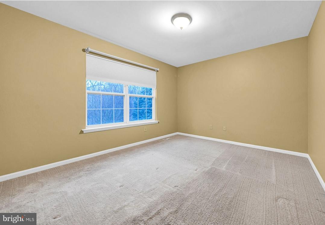 RIVERWOODS - Residential