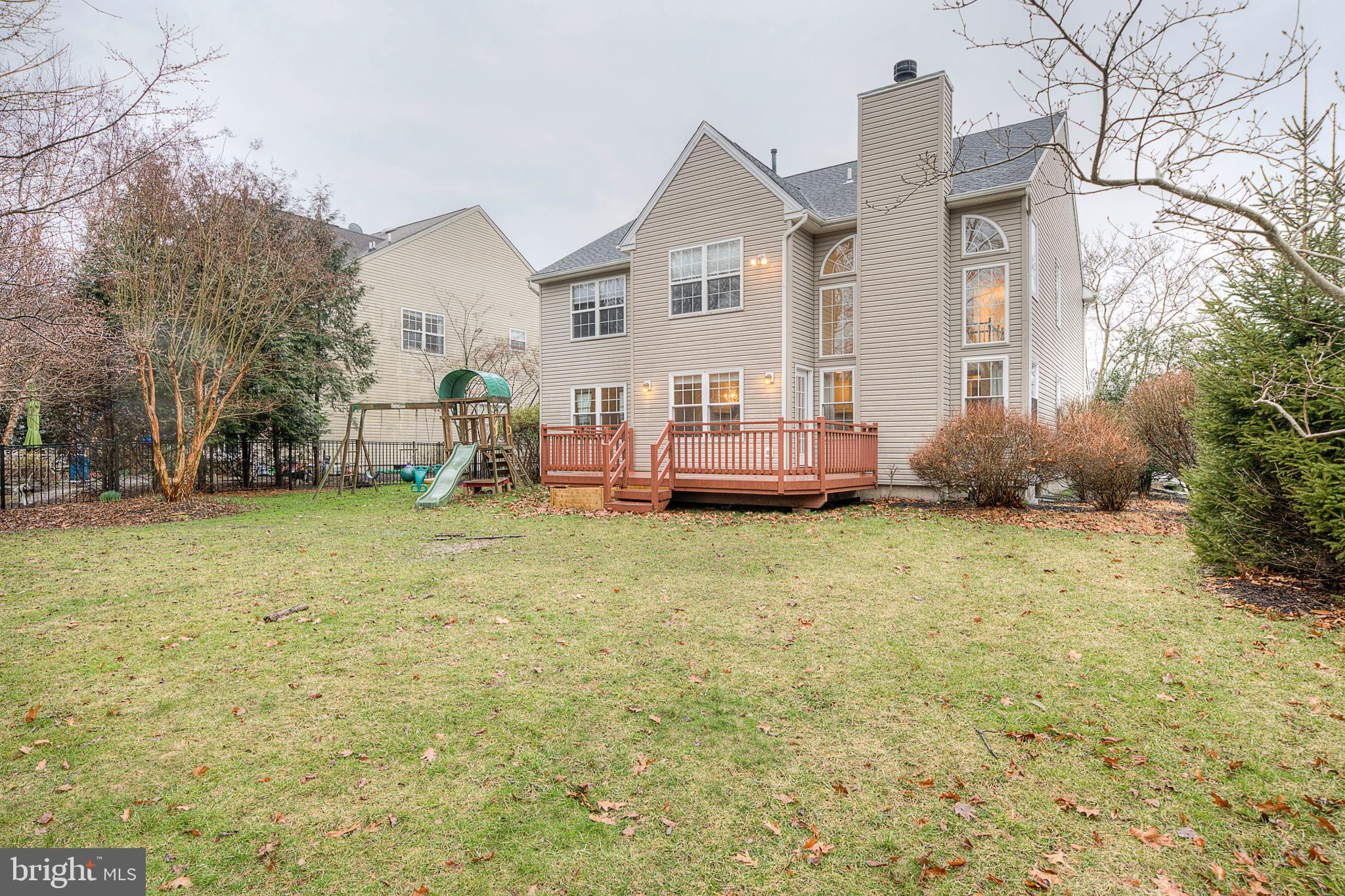 RIVERWOODS - Residential