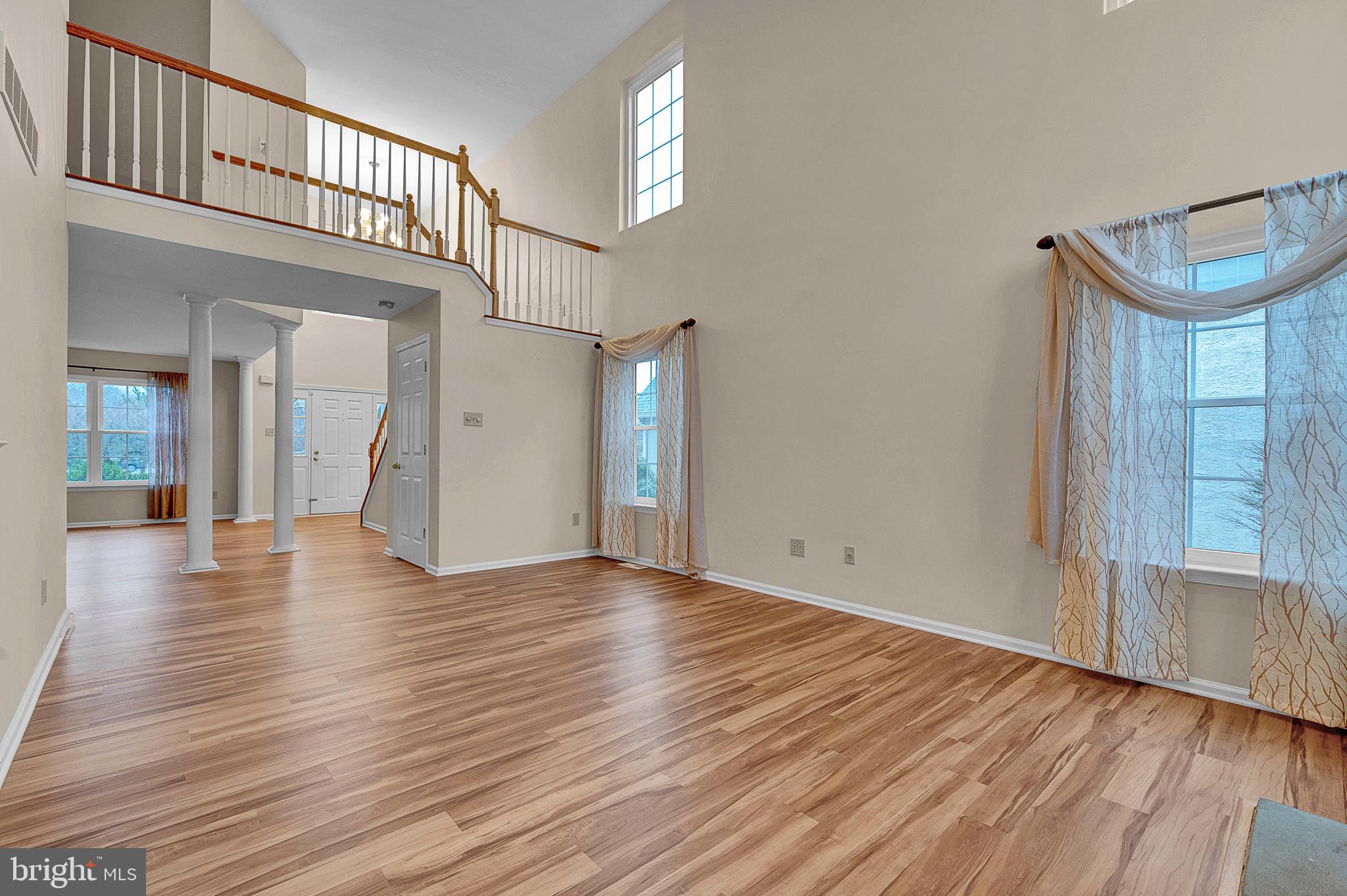 RIVERWOODS - Residential