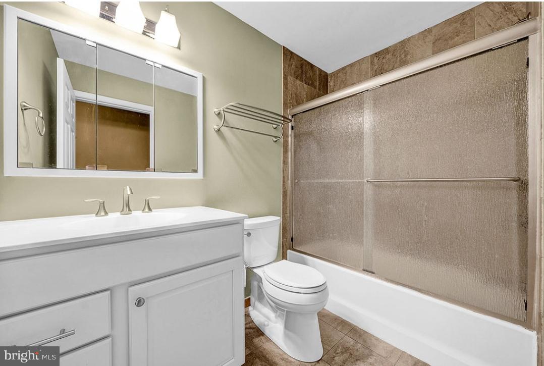 RIVERWOODS - Residential