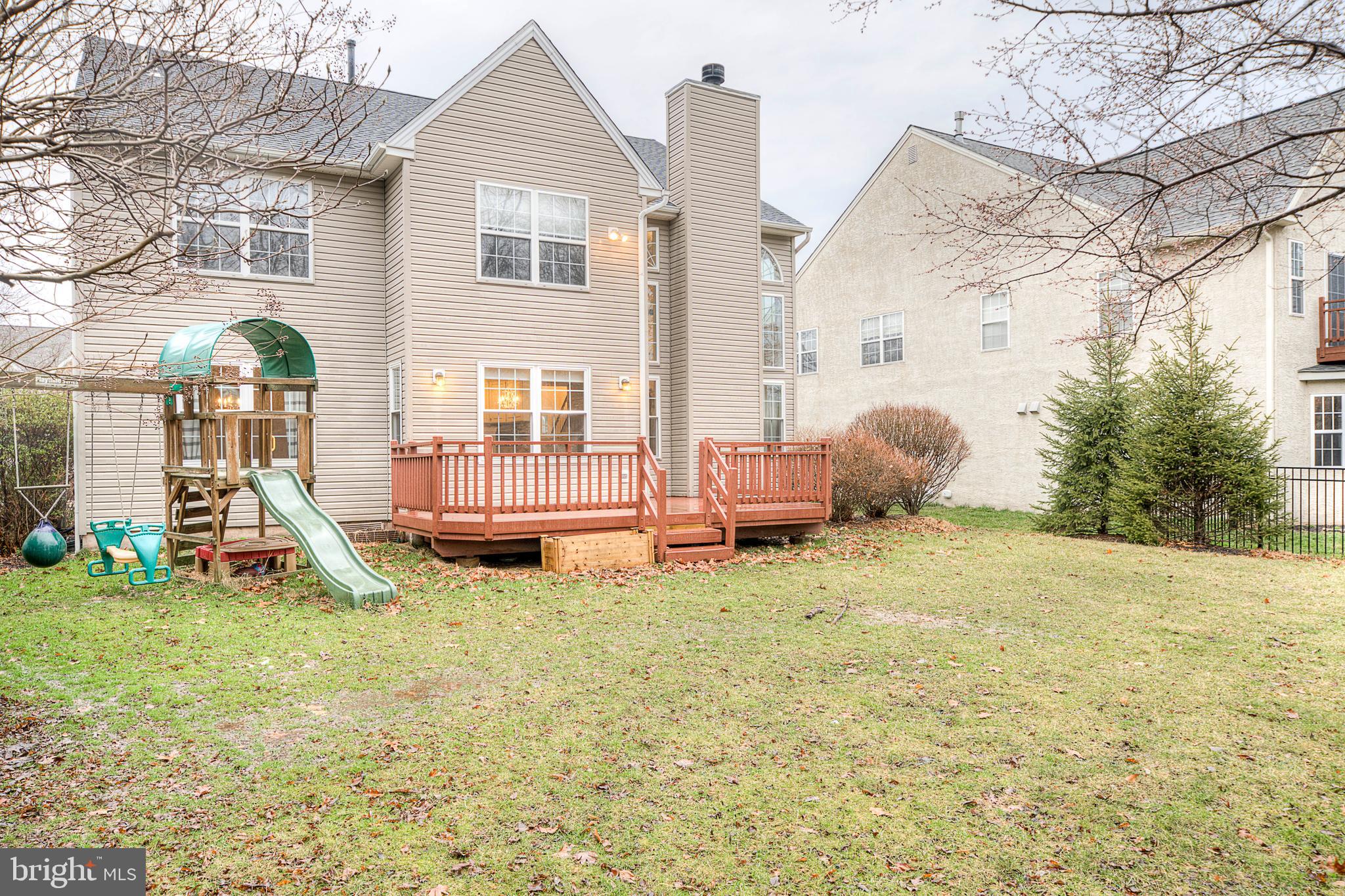 RIVERWOODS - Residential