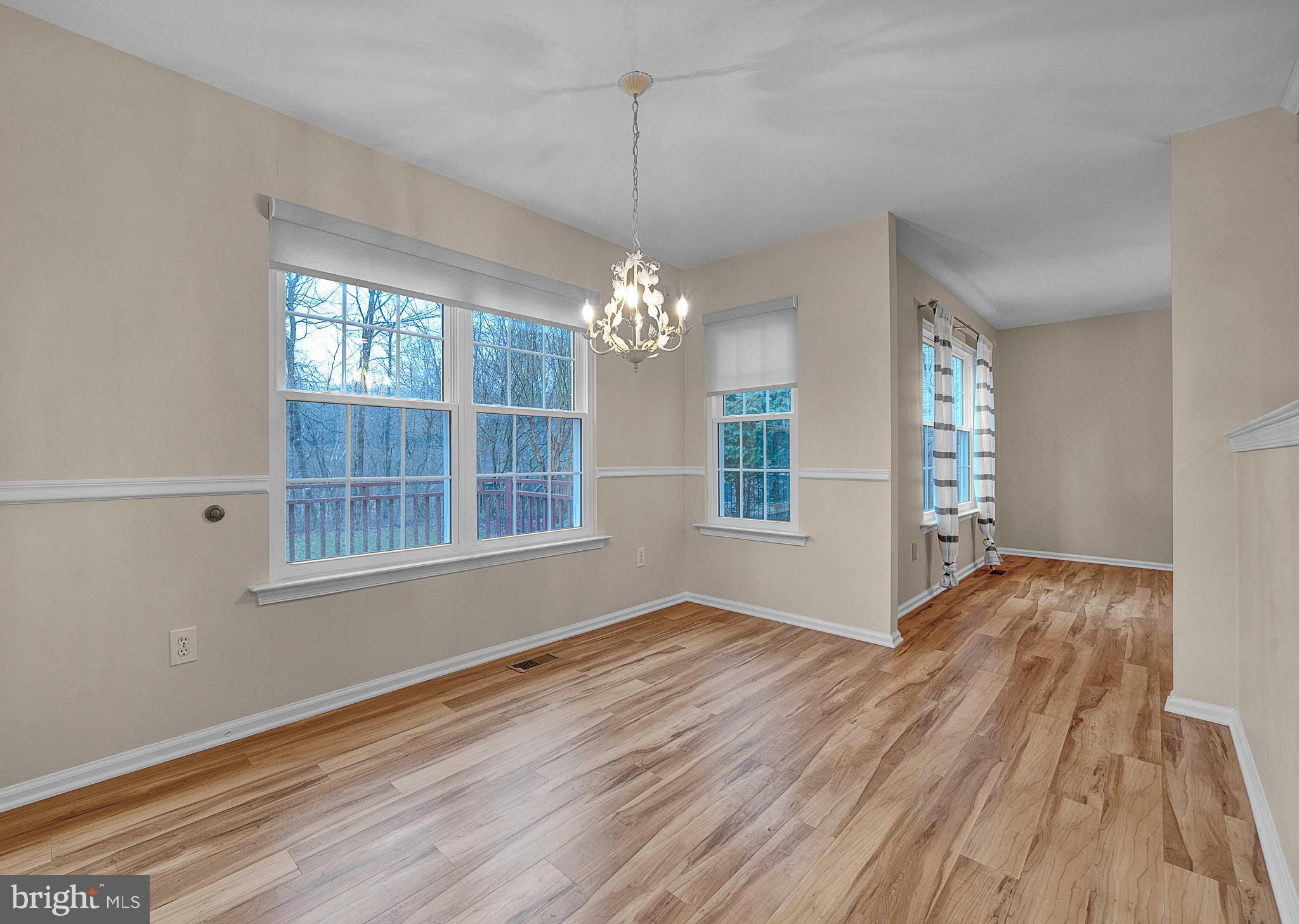 RIVERWOODS - Residential