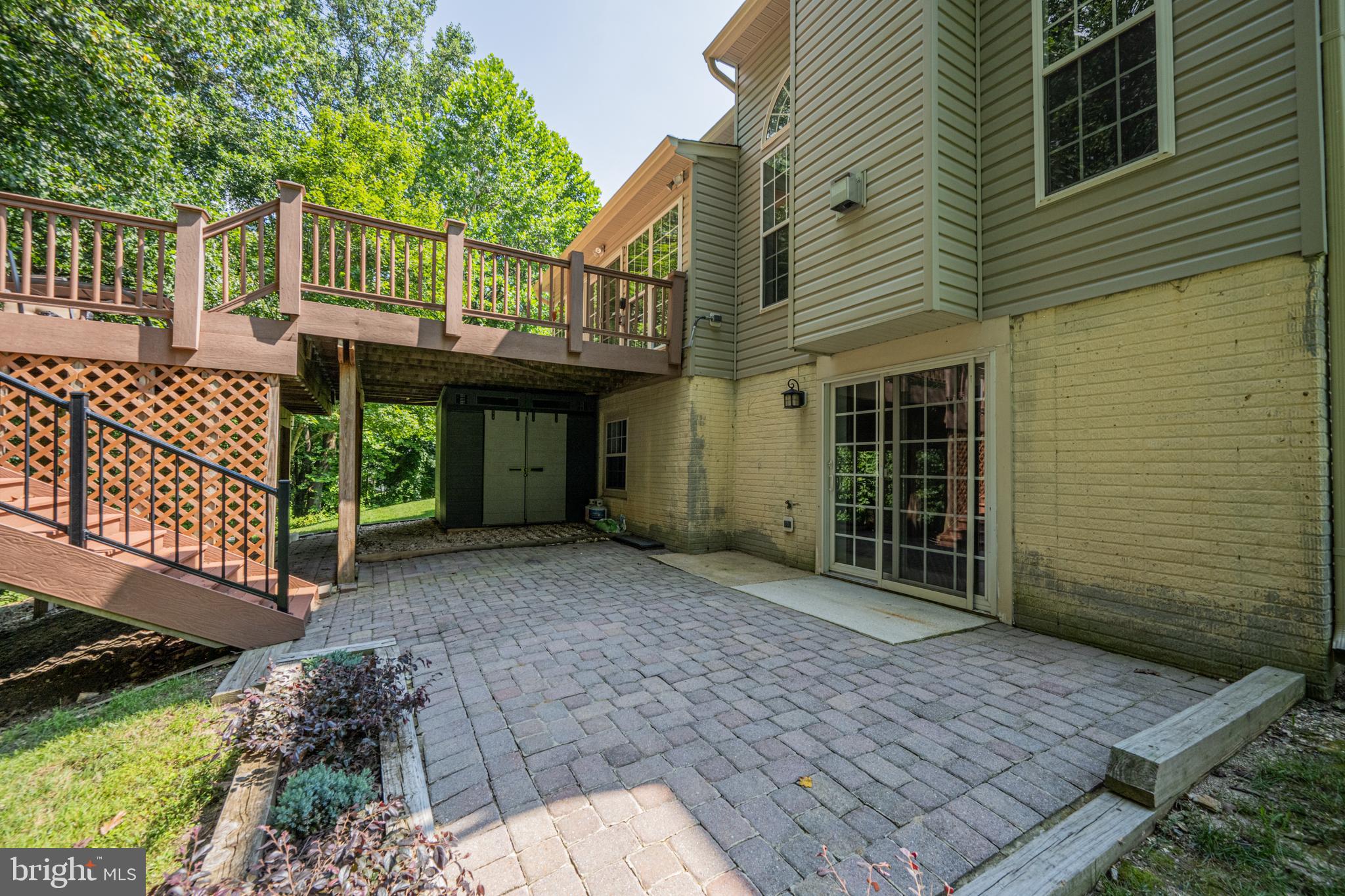 HOLLIFIELD ESTATES - Residential