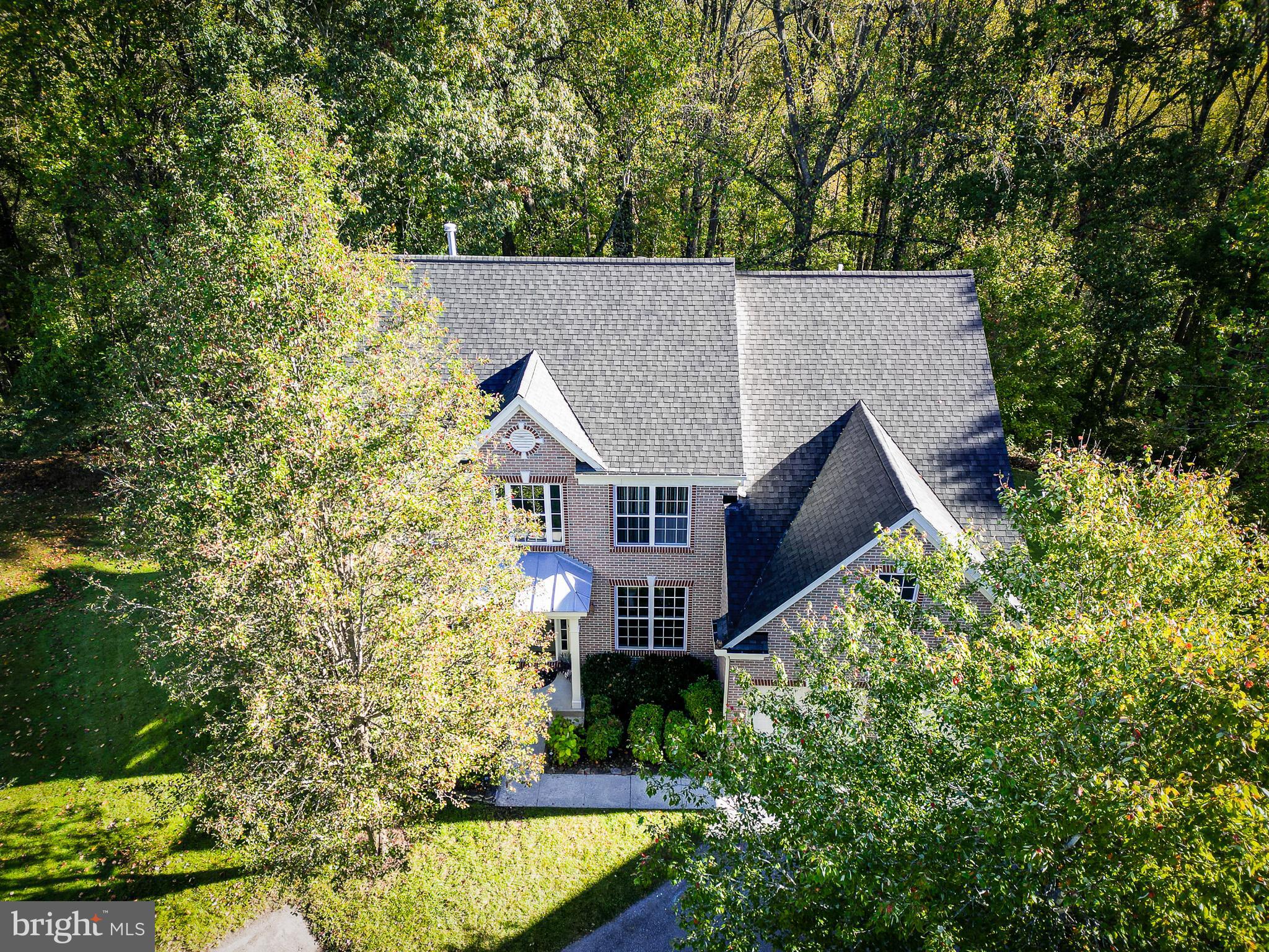 HOLLIFIELD ESTATES - Residential