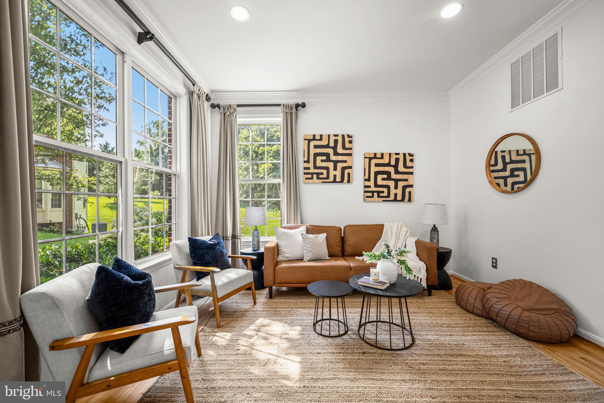 HOLLIFIELD ESTATES - Residential