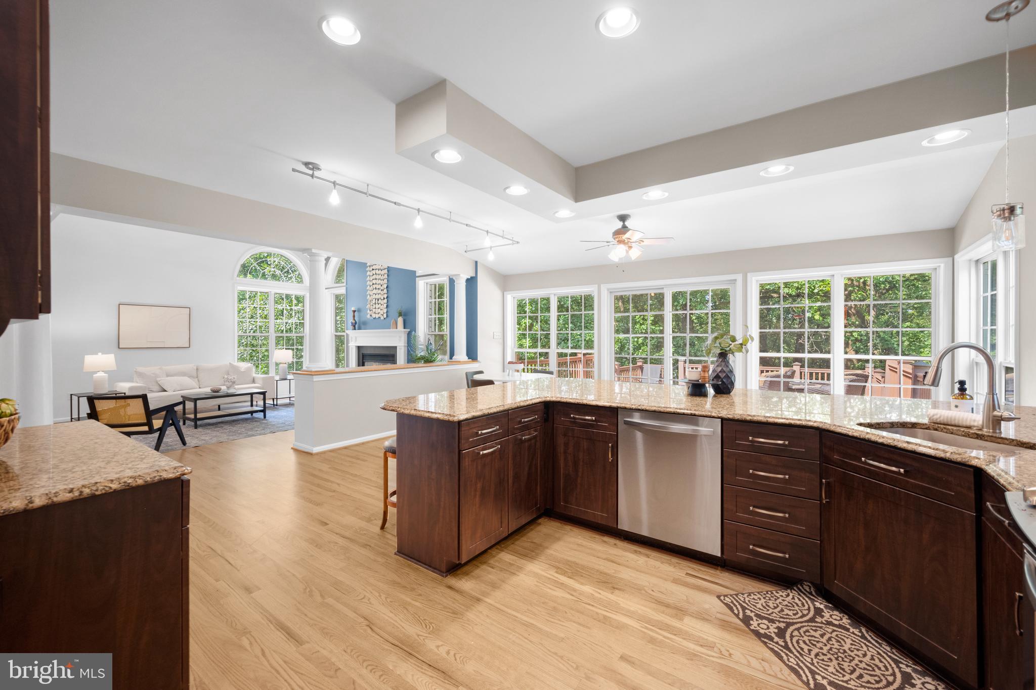 HOLLIFIELD ESTATES - Residential